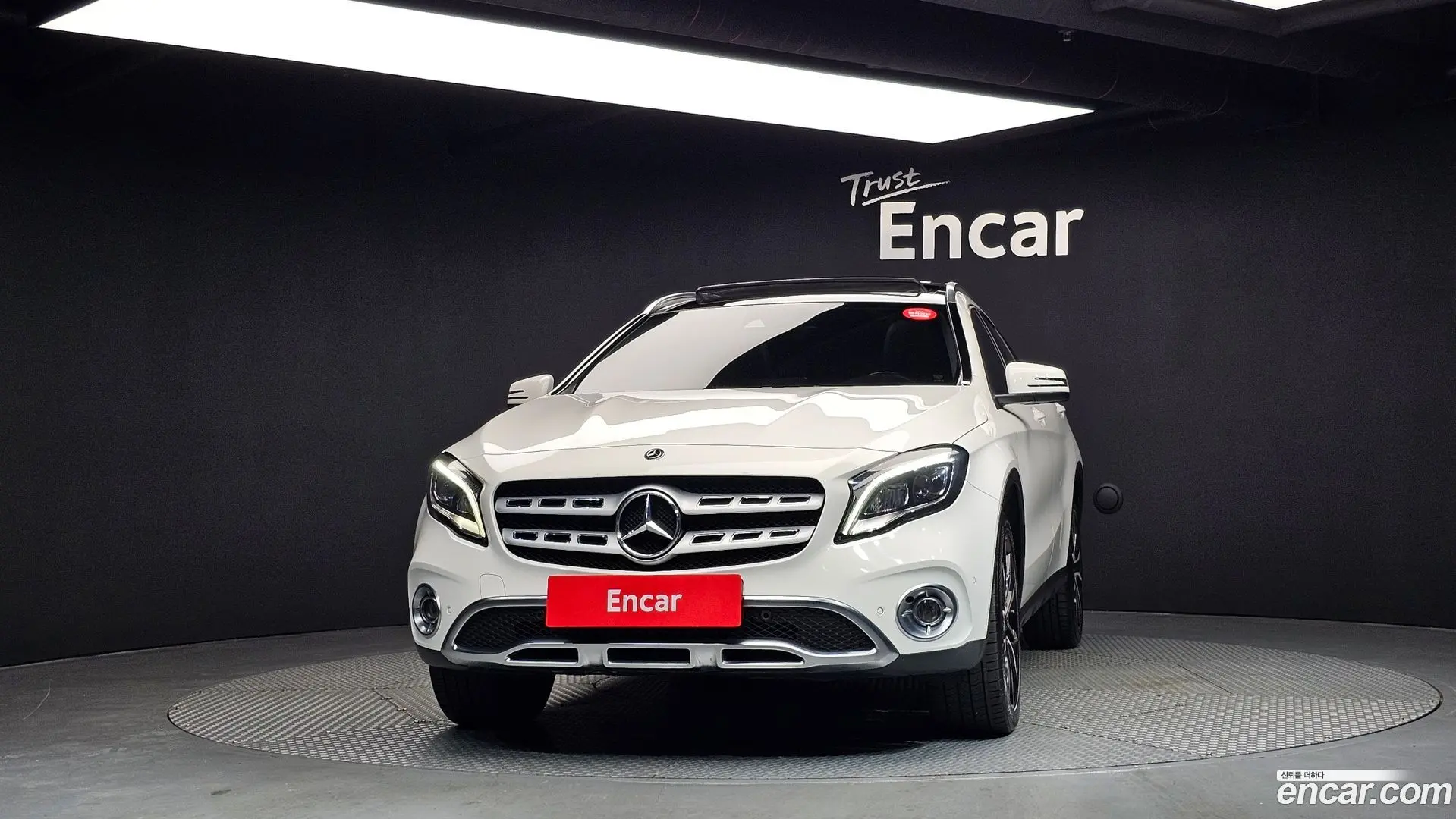 Mercedes-Benz GLA-Class GLA250 4MATIC 2020