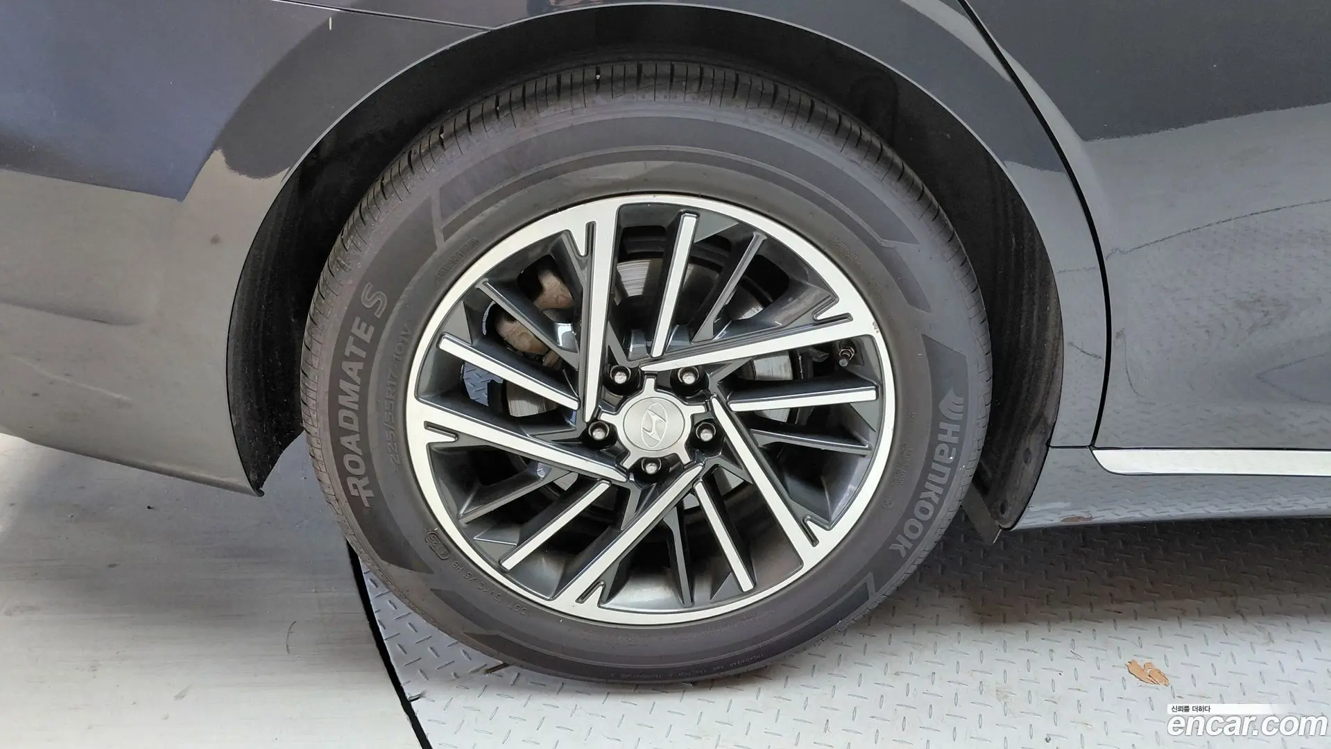 Hyundai Grandeur 3.0 LPi Rent Car