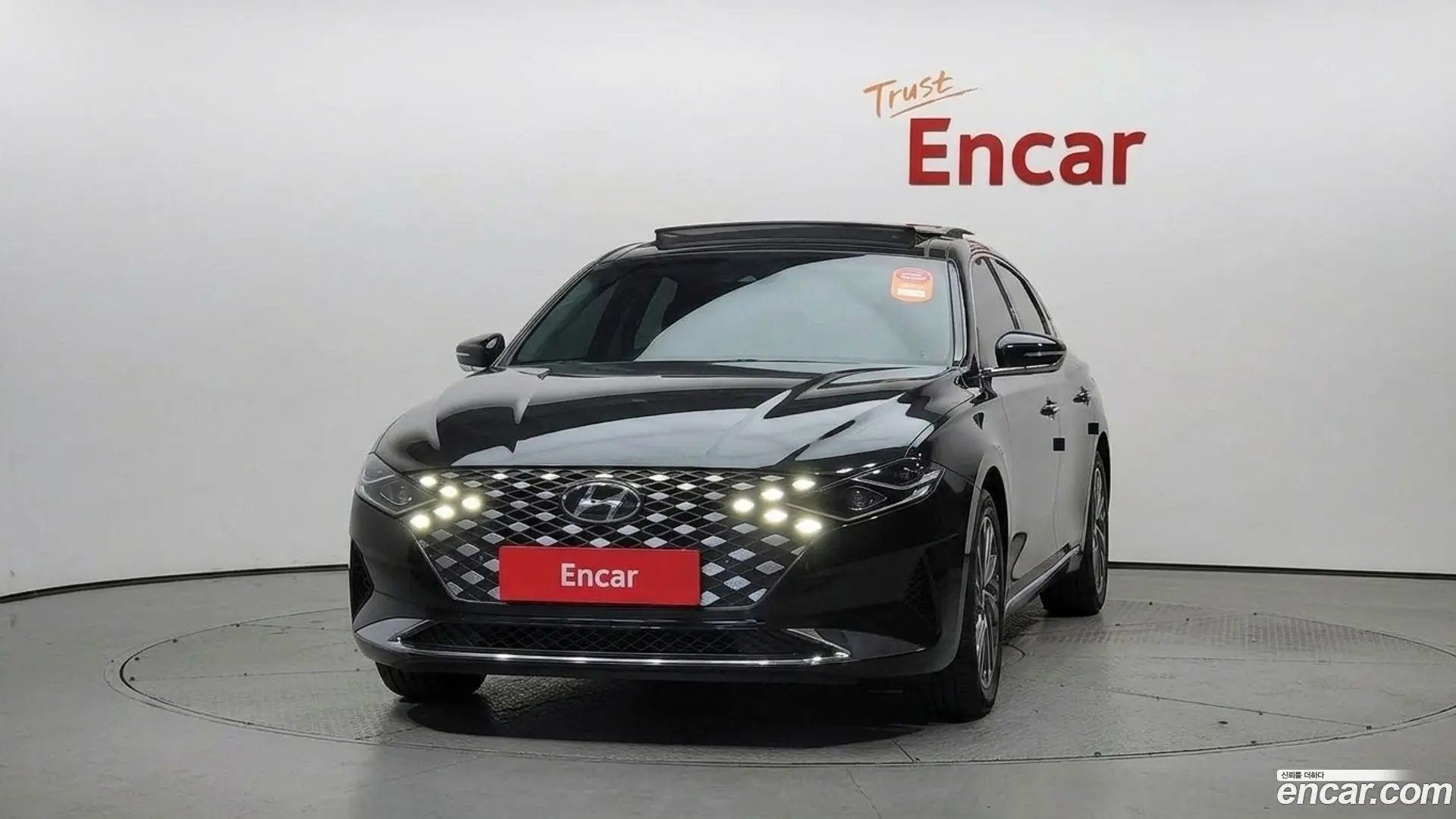 Hyundai Grandeur 3.0 LPi Rent Car