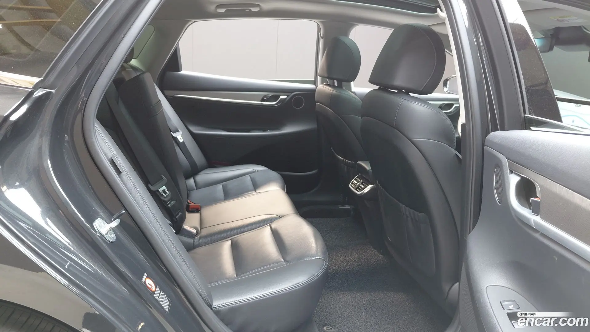 Hyundai Grandeur 3.0 LPi Rent Car