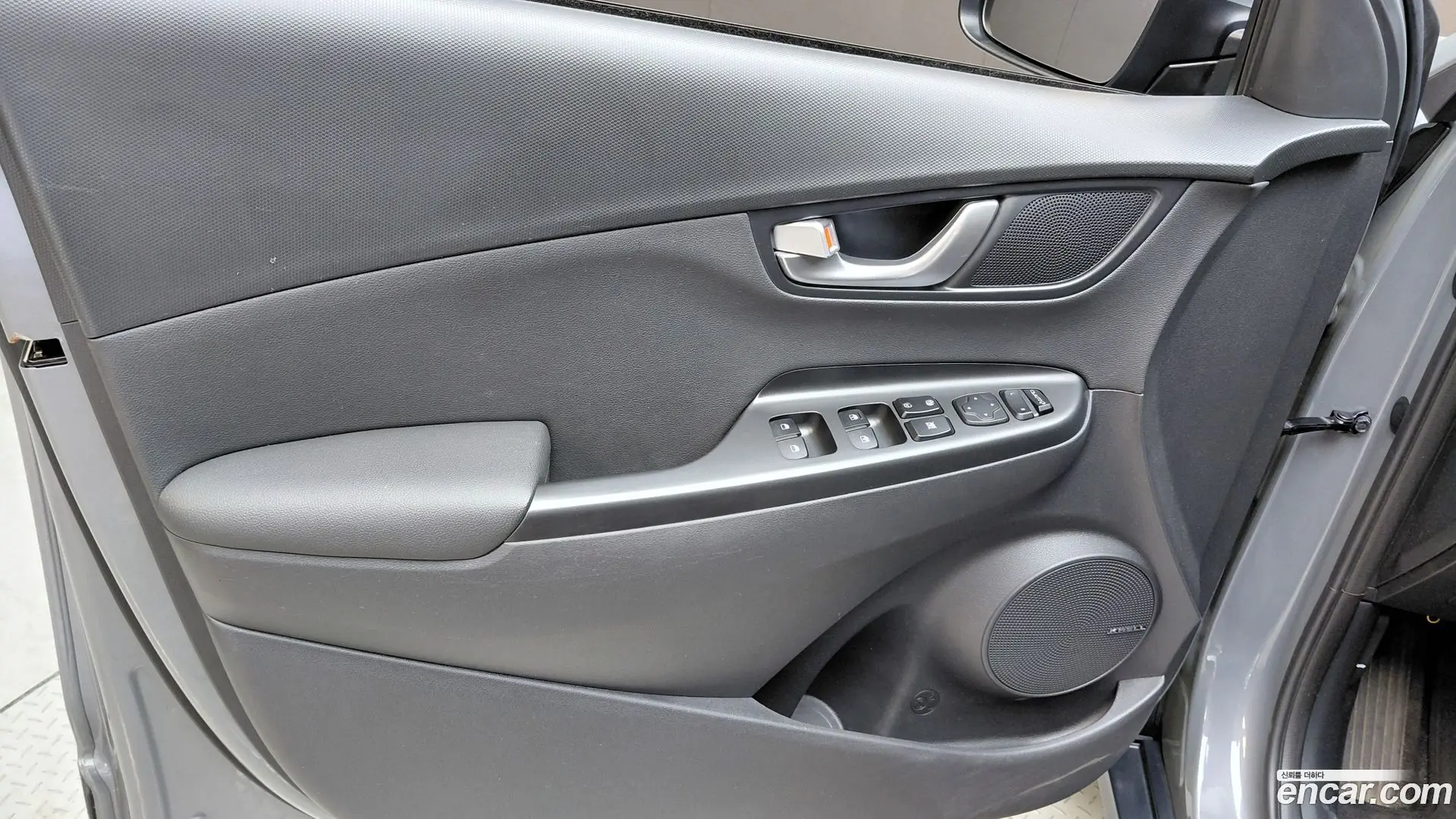 Hyundai Kona Gasoline 1.6 Turbo 2WD 2023