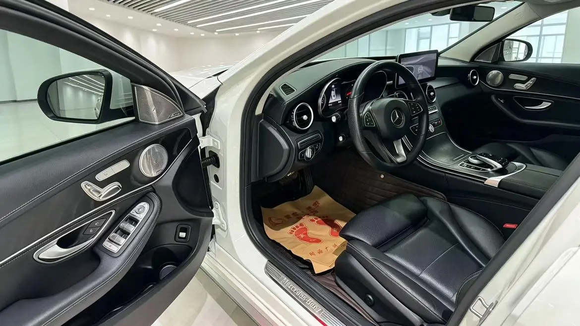 Mercedes-Benz C Class 2018 C 200 L Sport