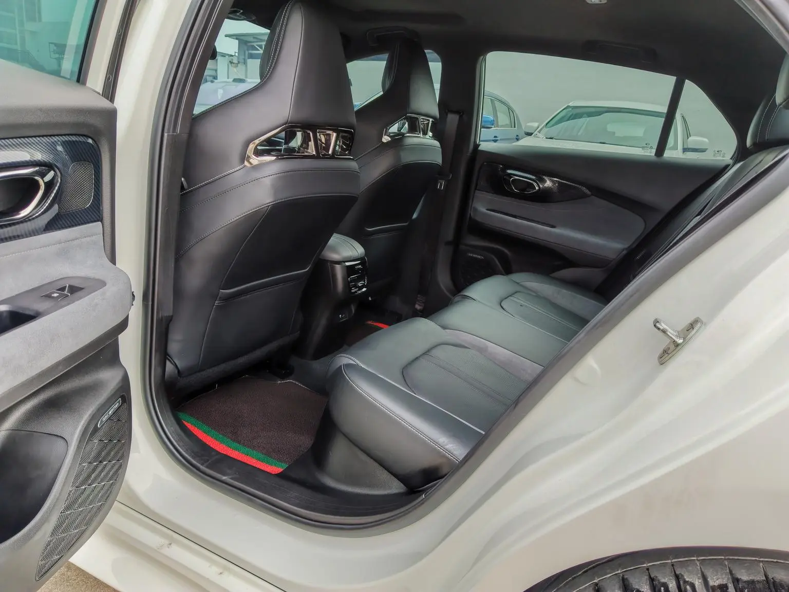 GAC Trumpchi Empow 2023 400T Auto R Pro