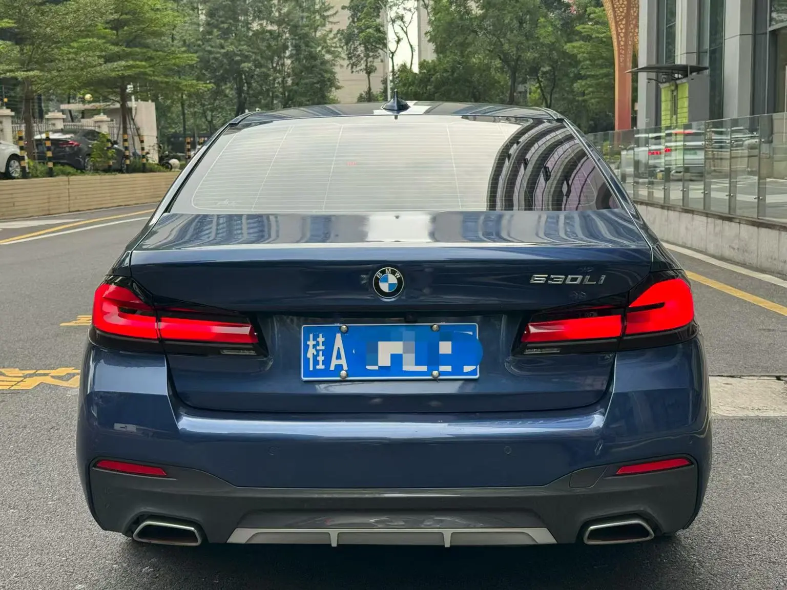 BMW 5 Series 2021 525Li M Sport Package
