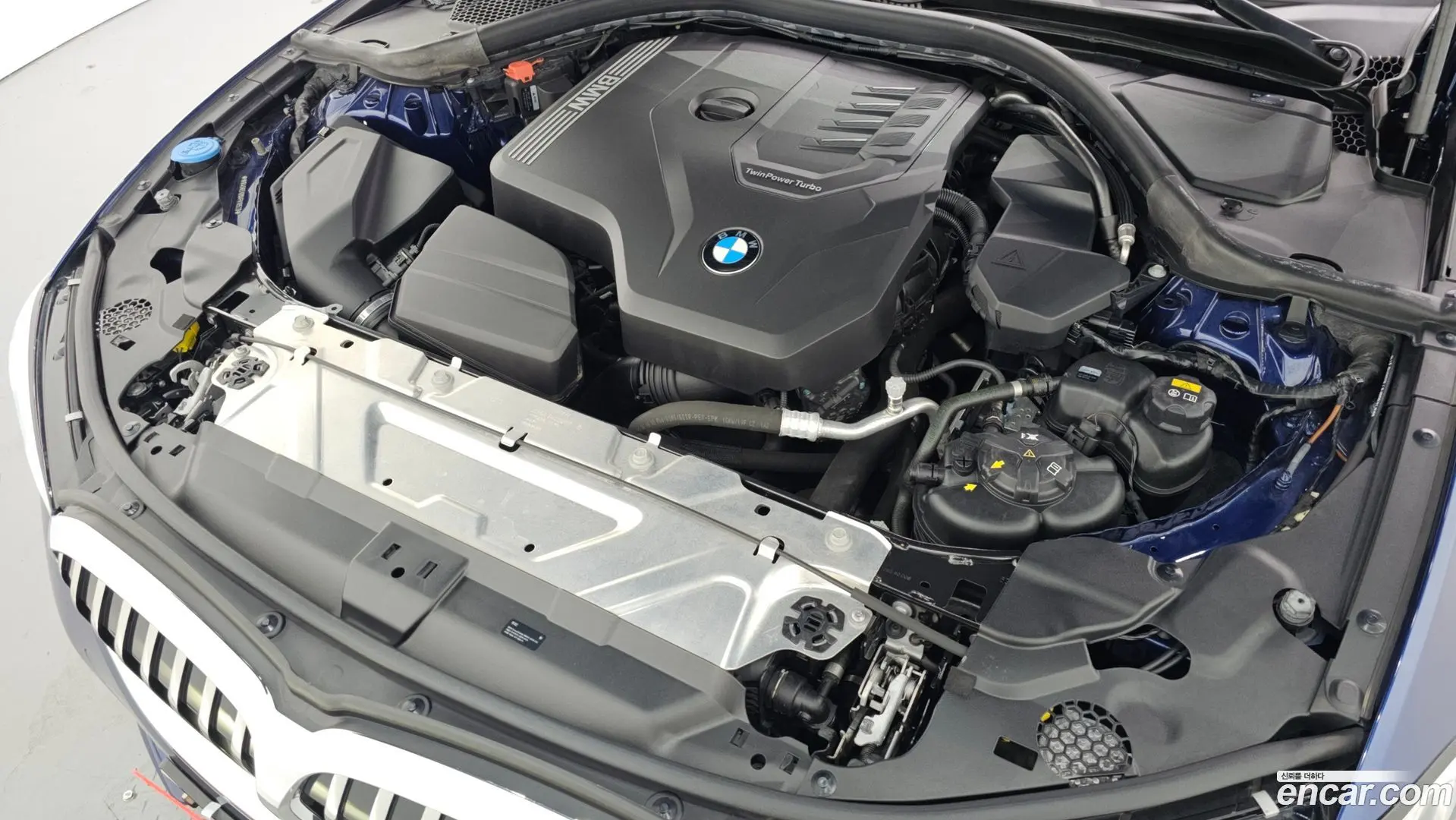 BMW 3-Series 330i Luxury 2016