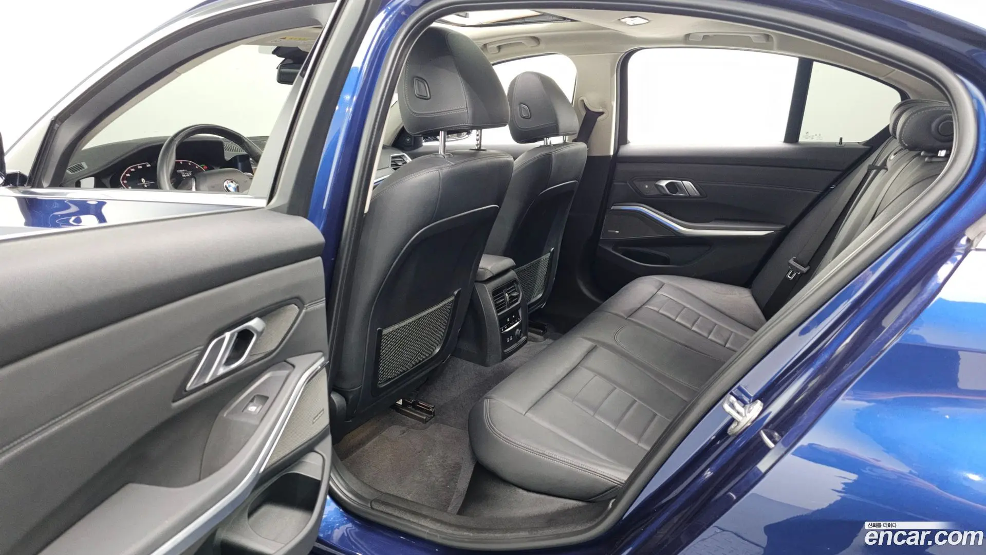 BMW 3-Series 330i Luxury 2016