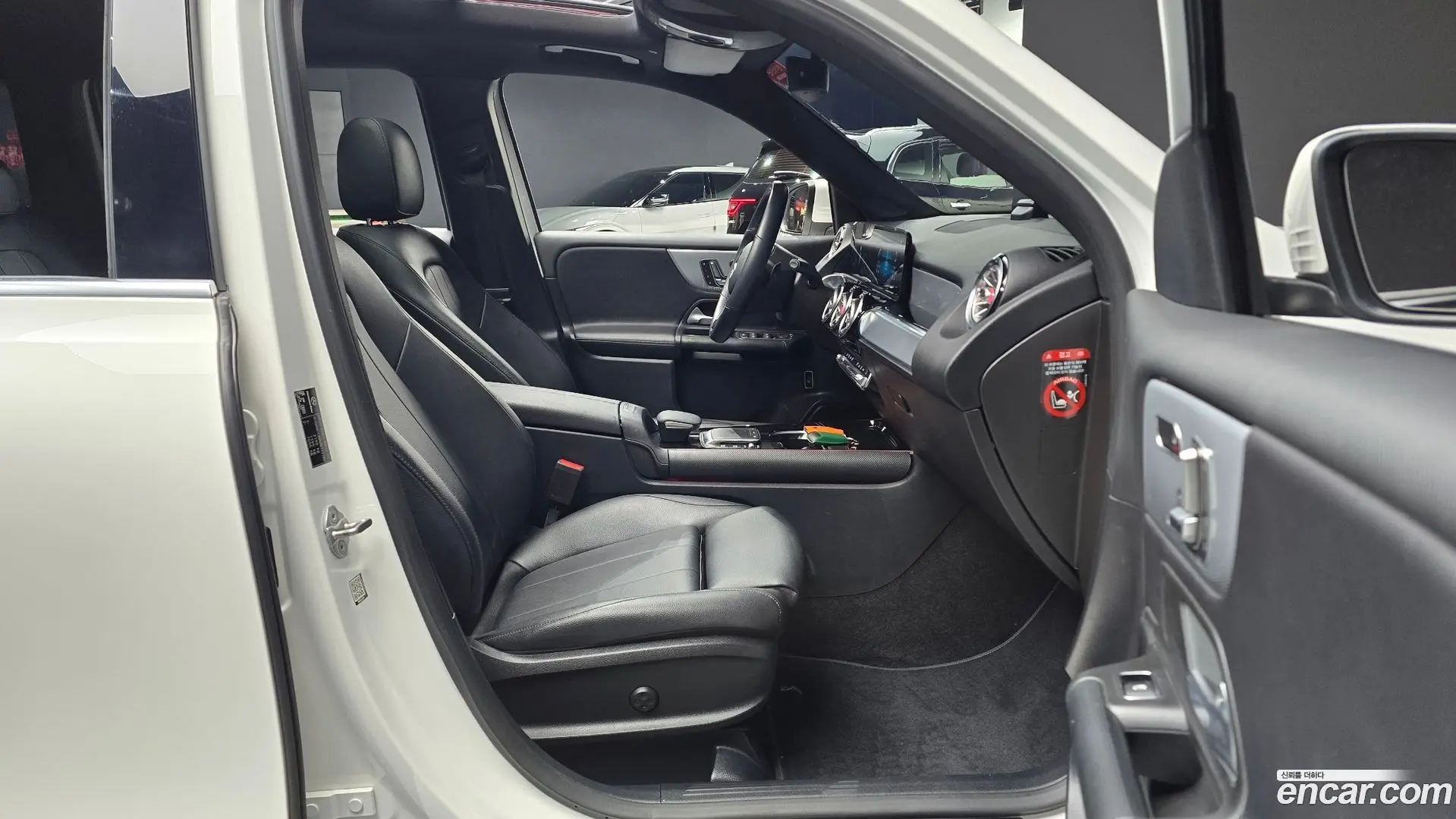 Mercedes-Benz GLB-Class GLB200 d 2021