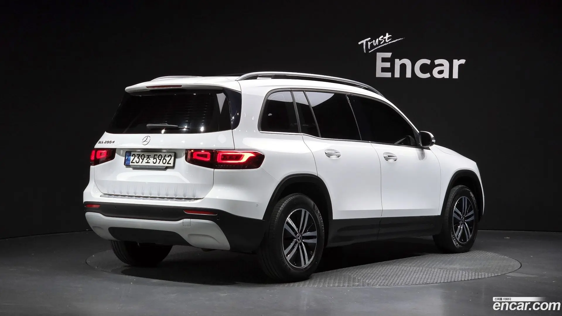 Mercedes-Benz GLB-Class GLB200 d 2021