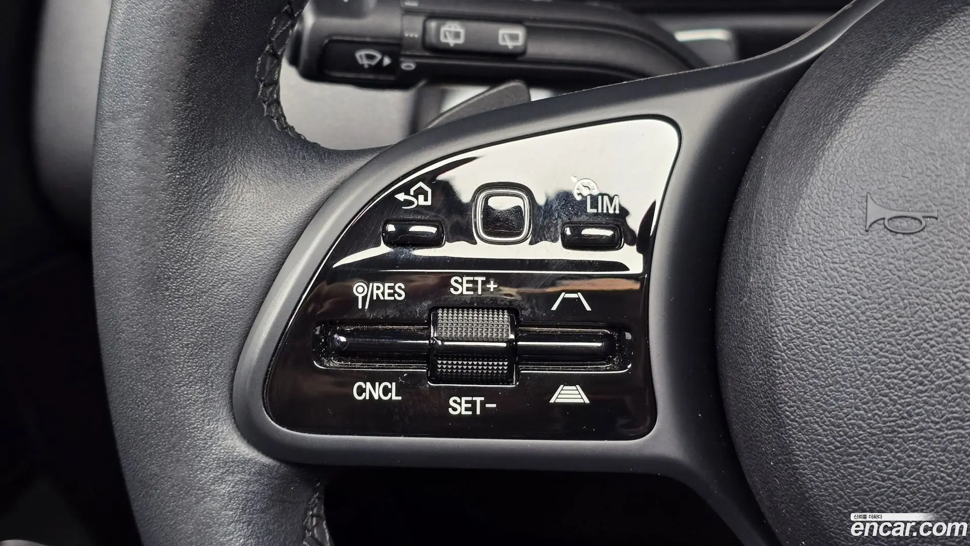 Mercedes-Benz GLB-Class GLB200 d 2021