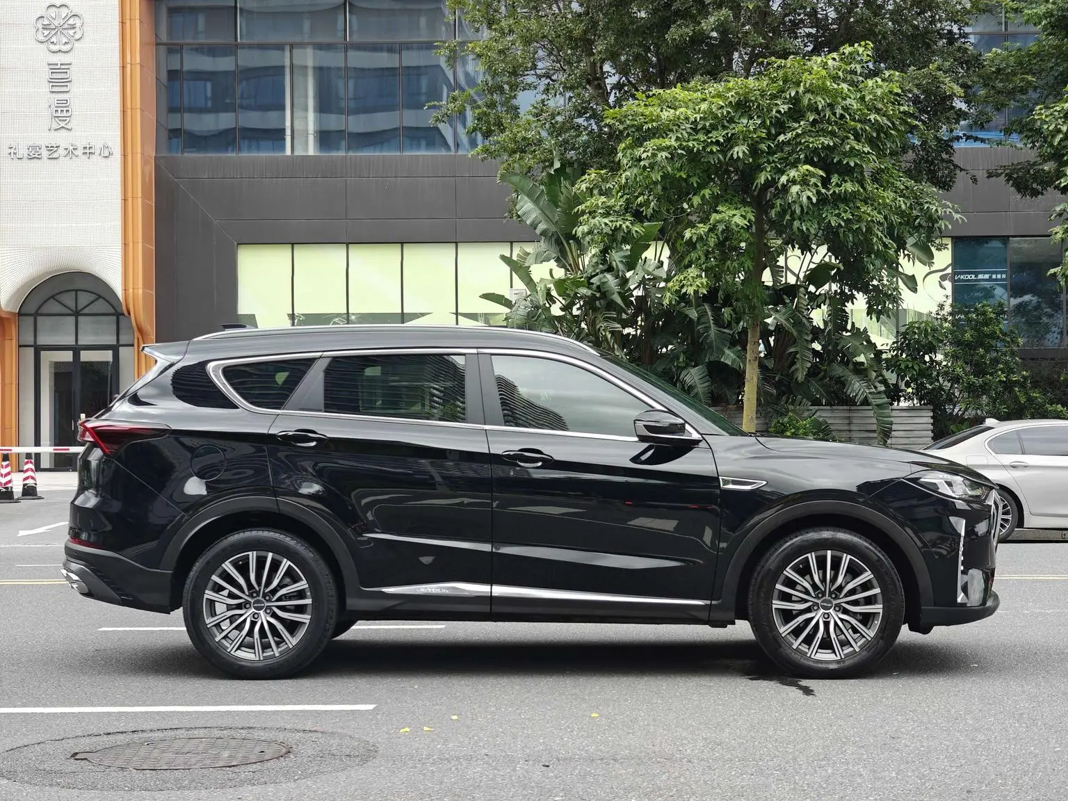 Jetour X70 PLUS 2024 Champion 1.5T DCTMAX+ 5 seat
