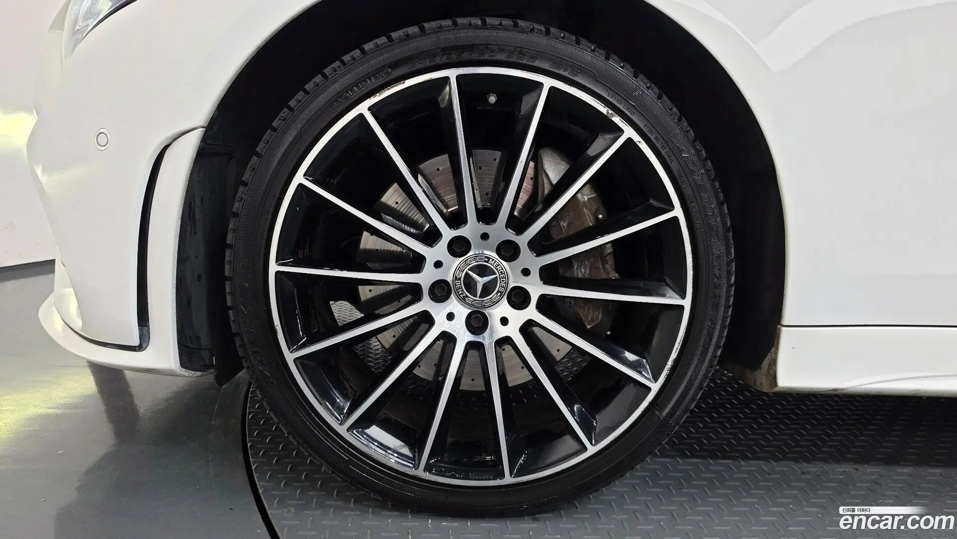 Mercedes-Benz CLS-Class CLS400d 4MATIC AMG Line 2018