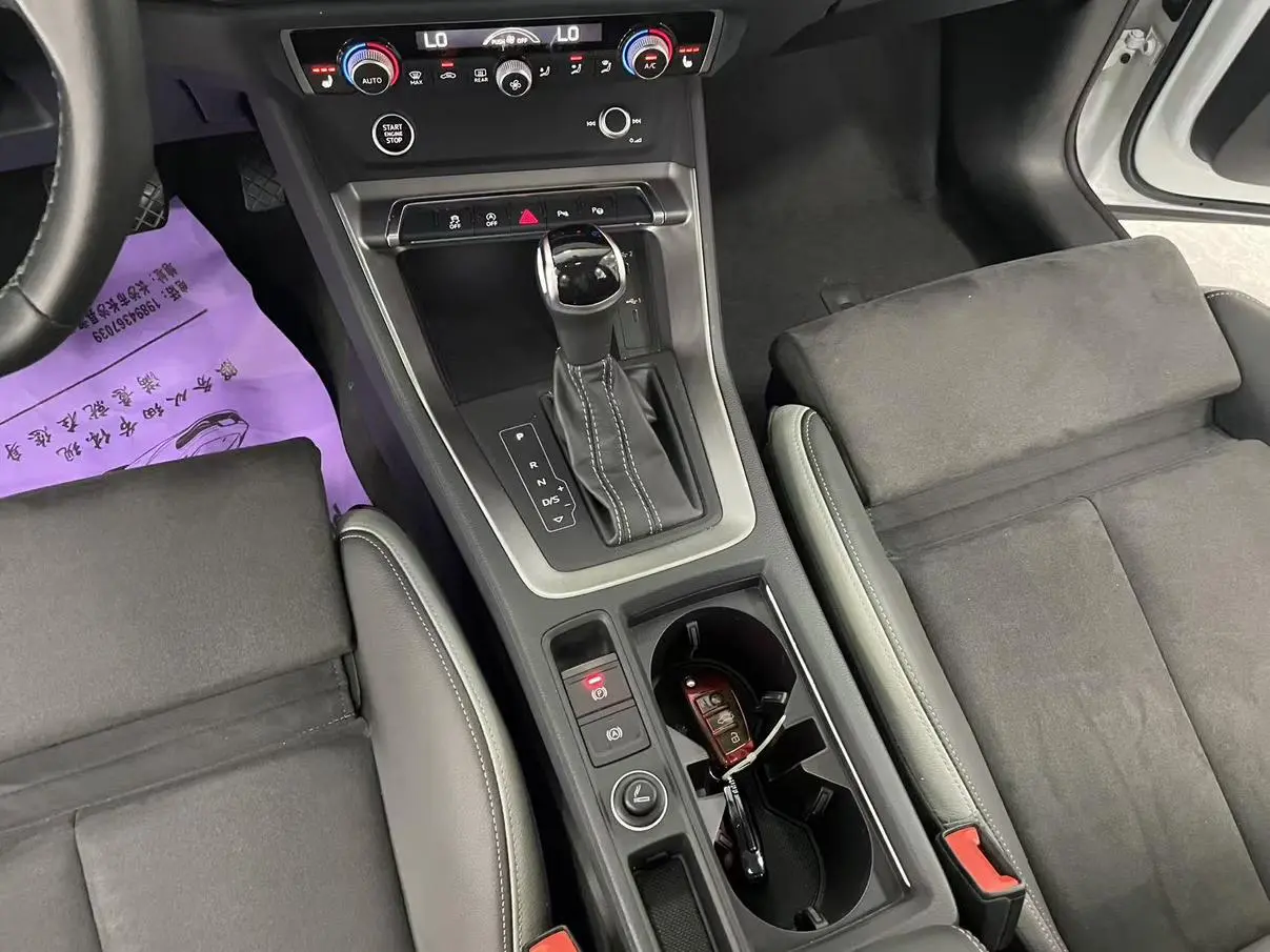 Audi Q3 2022 35 TFSI Dynamic Fashion