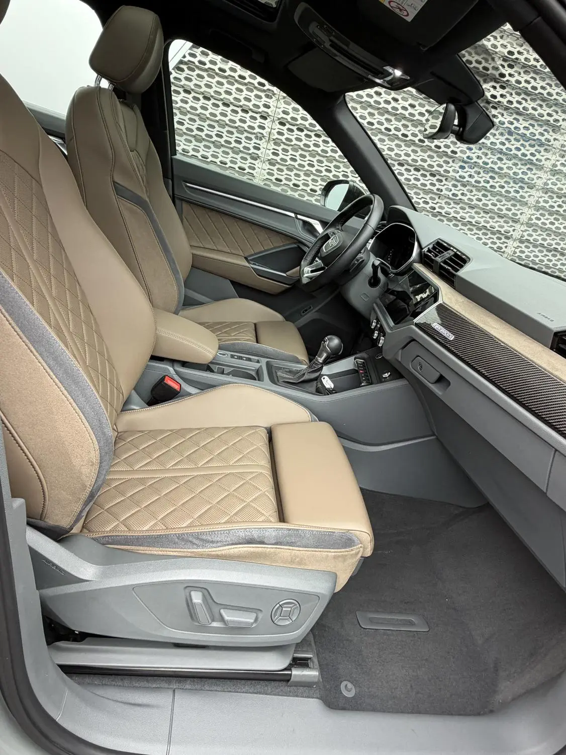 Audi Q3 2024 45 TFSI quattro Dynamic Fashion Launch Special