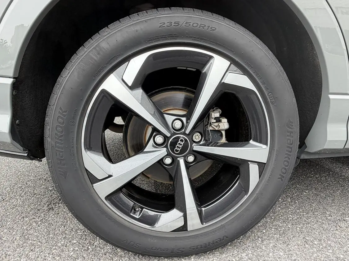 Audi Q3 2024 45 TFSI quattro Dynamic Fashion Launch Special