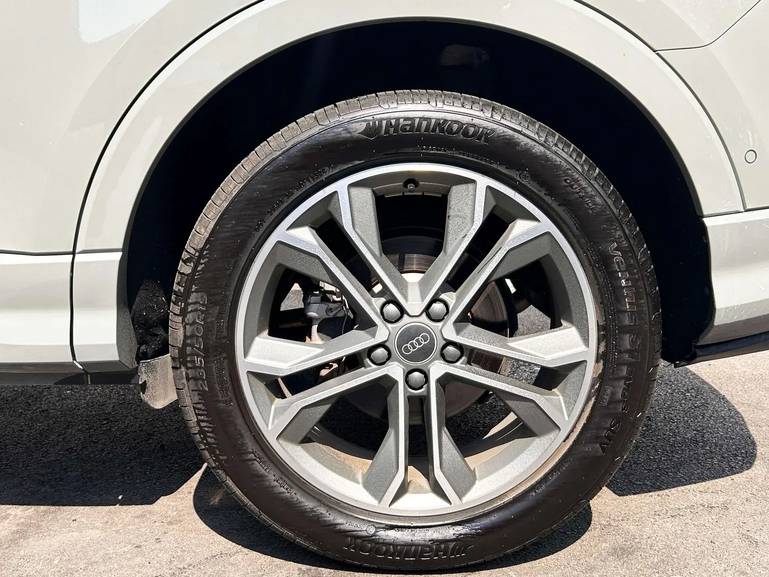 Audi Q3 2024 40 TFSI Dynamic Fashion