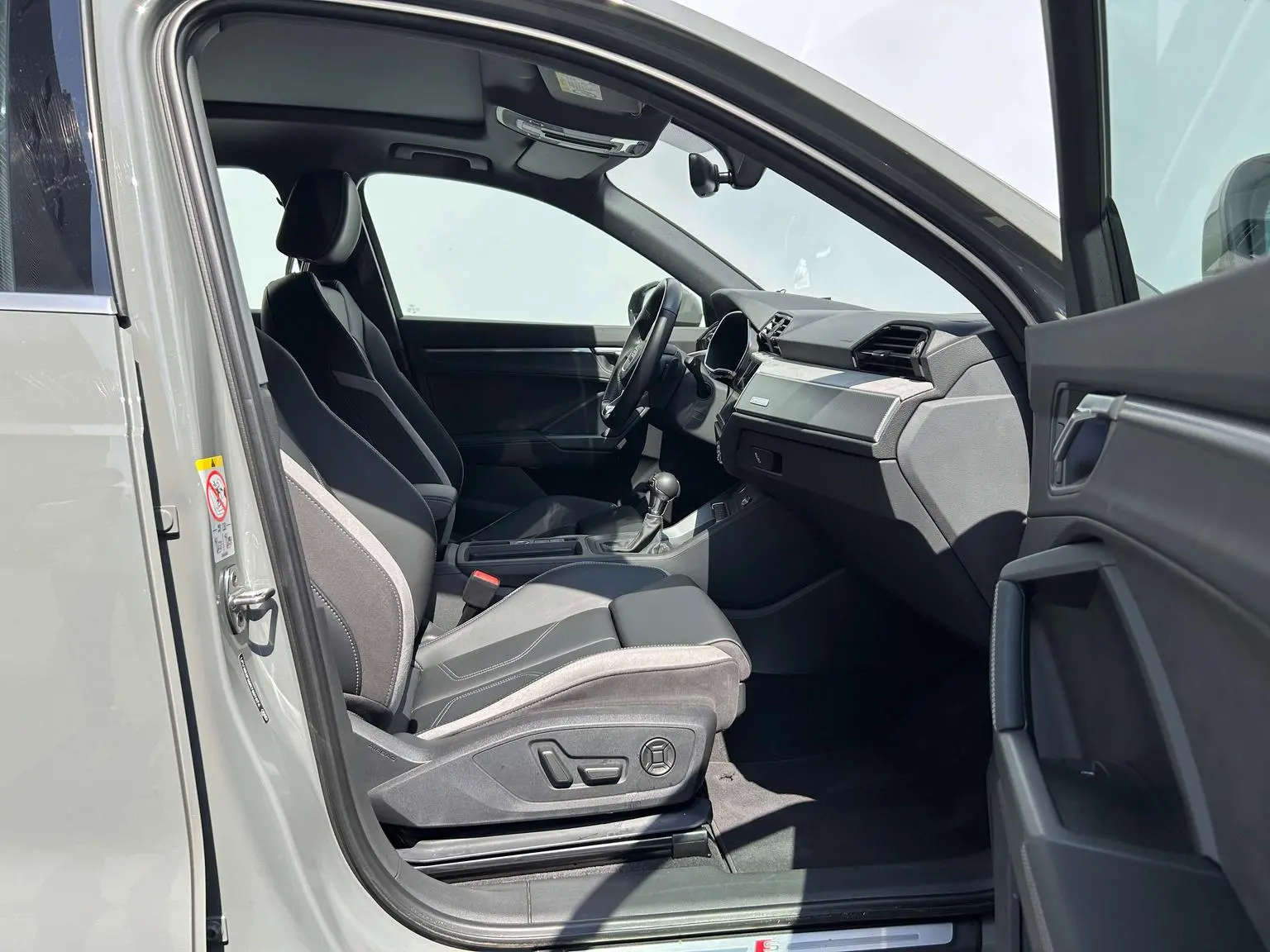 Audi Q3 2024 40 TFSI Dynamic Fashion