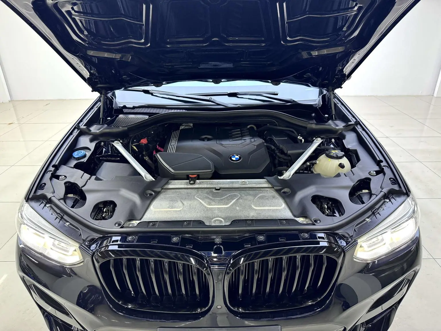 BMW X4 2021 xDrive25i M Sport Shadow Night Package