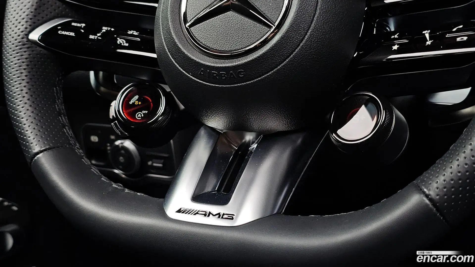 Mercedes-Benz GLB-Class AMG GLB35 4MATIC 2023