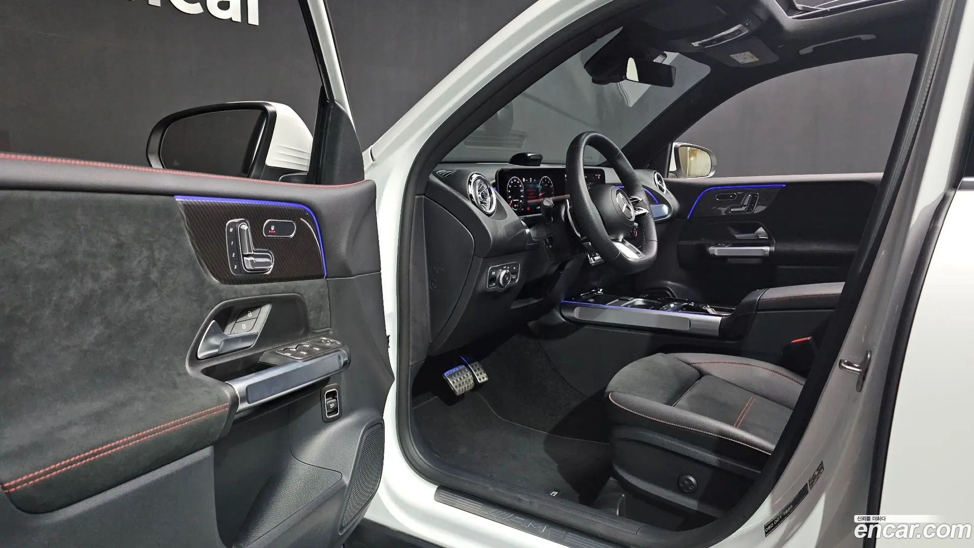 Mercedes-Benz GLB-Class AMG GLB35 4MATIC 2023