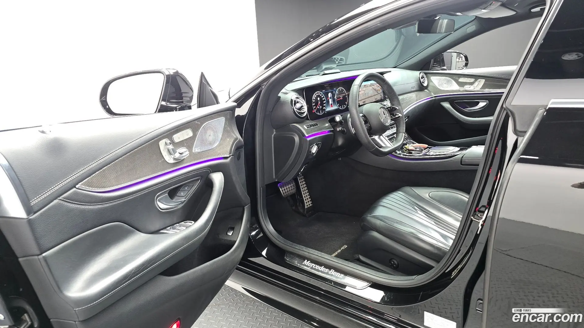 Mercedes-Benz CLS-Class CLS300d AMG Line