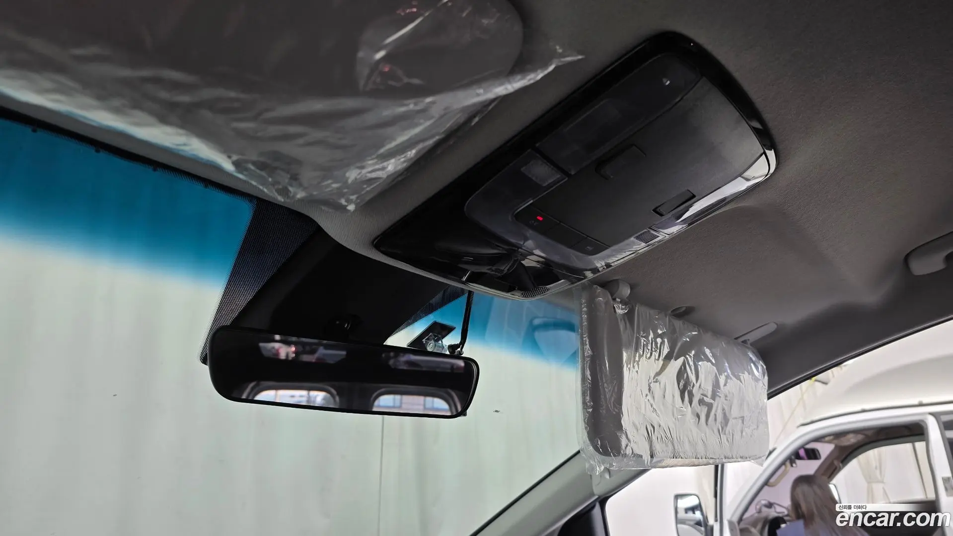 Hyundai Staria Cargo 5-Seater 2022