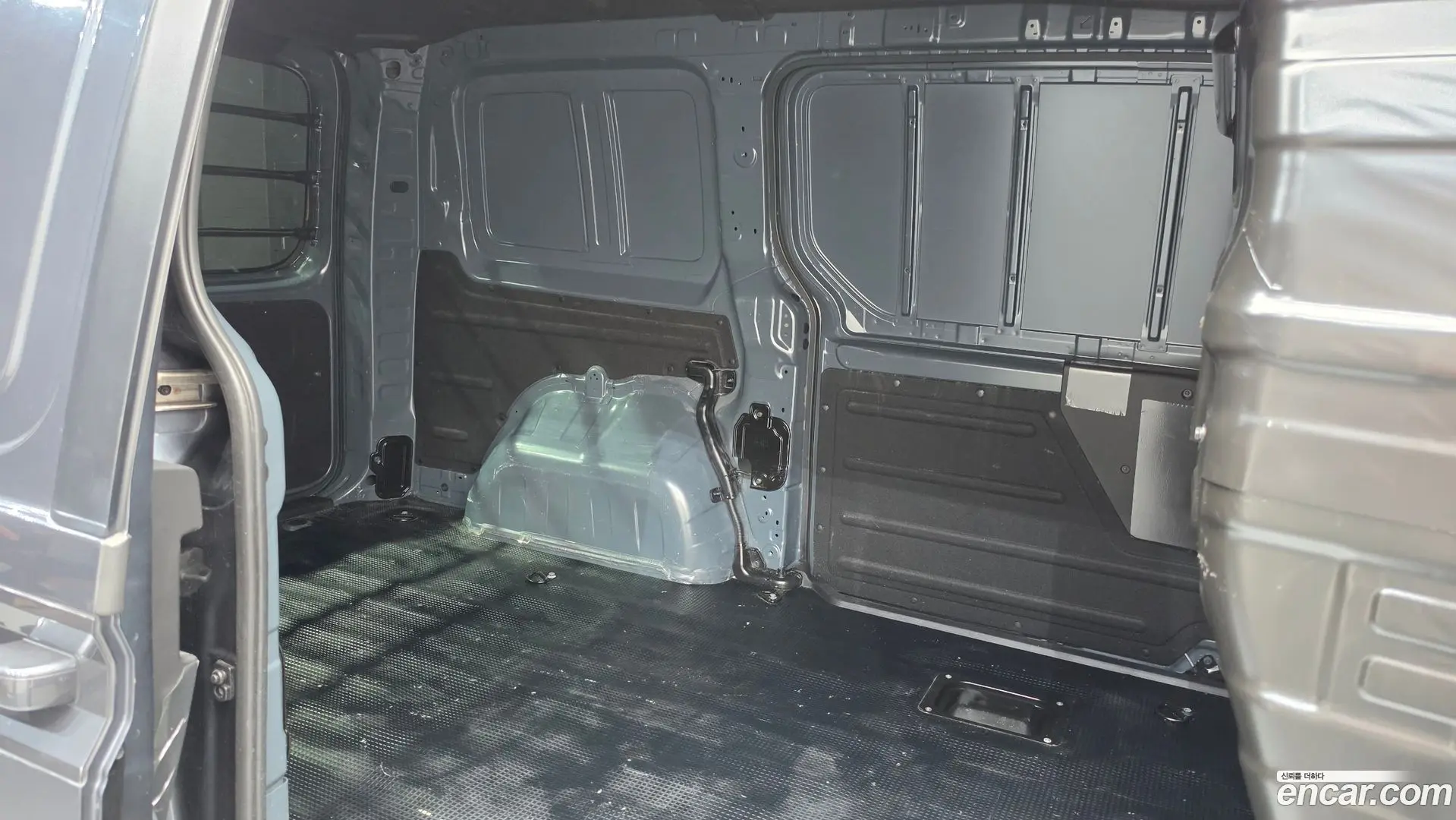 Hyundai Staria Cargo 3-Seater 2022