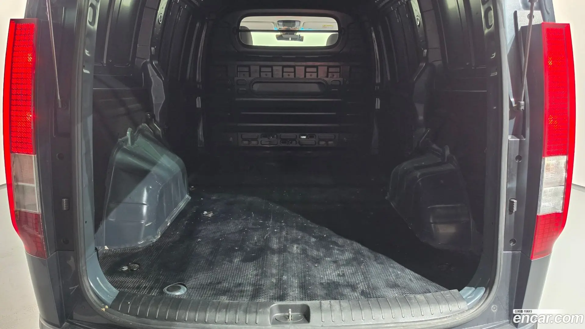 Hyundai Staria Cargo 3-Seater 2022