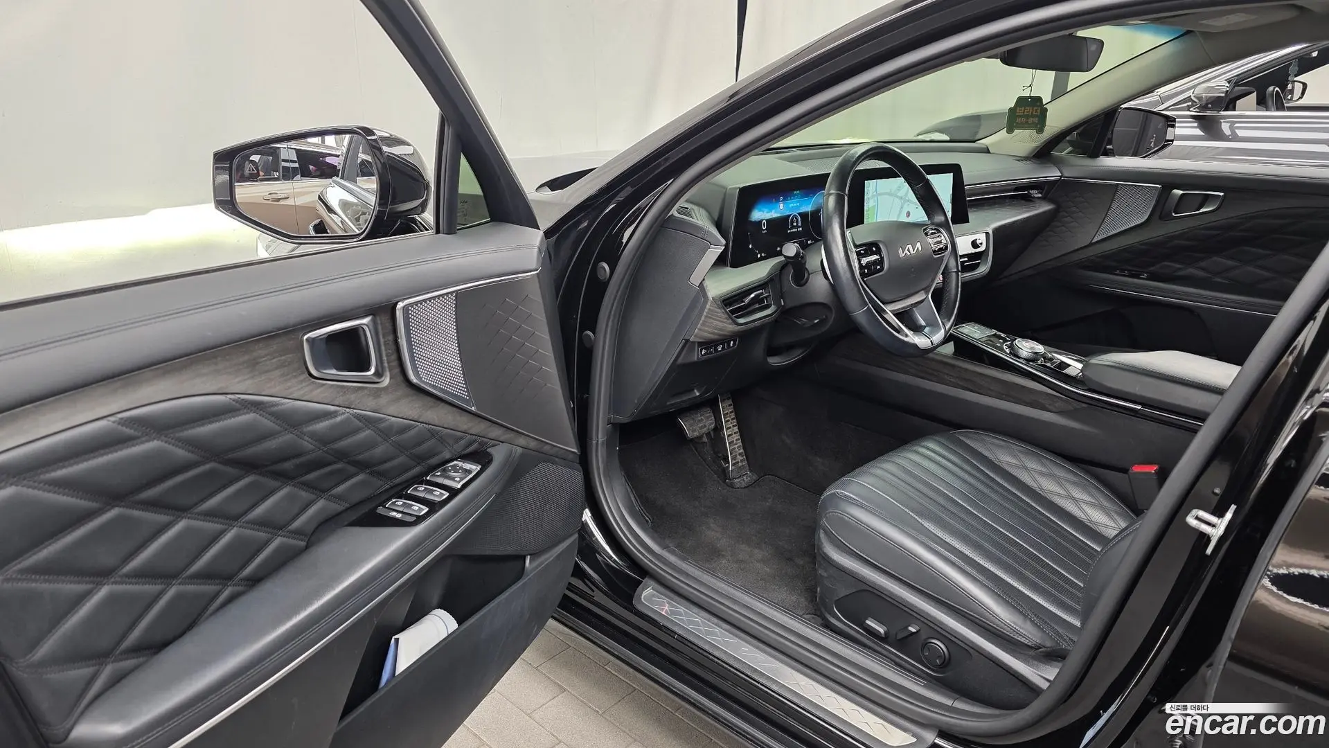 Kia K8 2.5 Gasoline 2WD 2021
