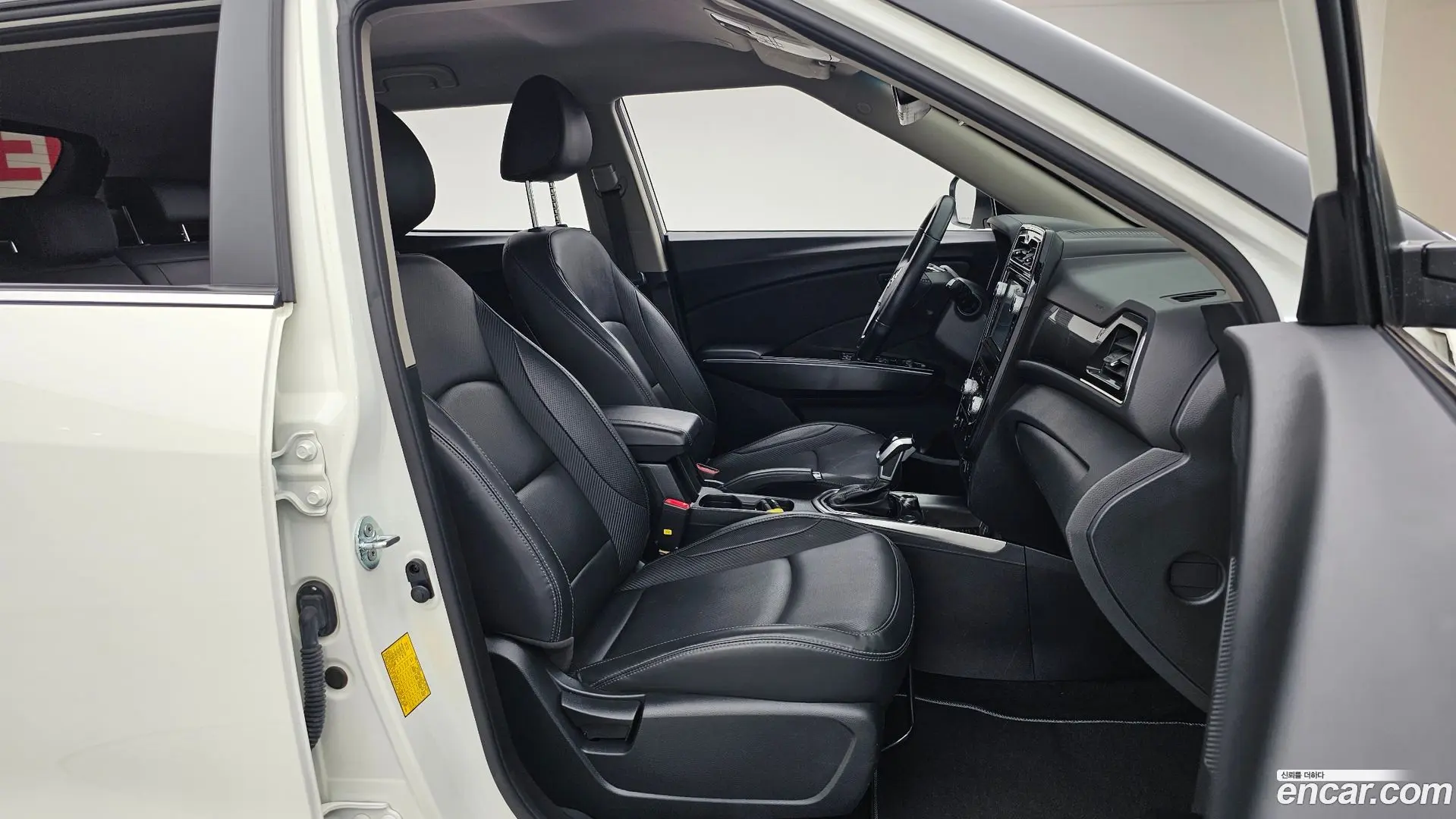 KG Mobility TIBOLI Gasoline 1.5 2WD 2021