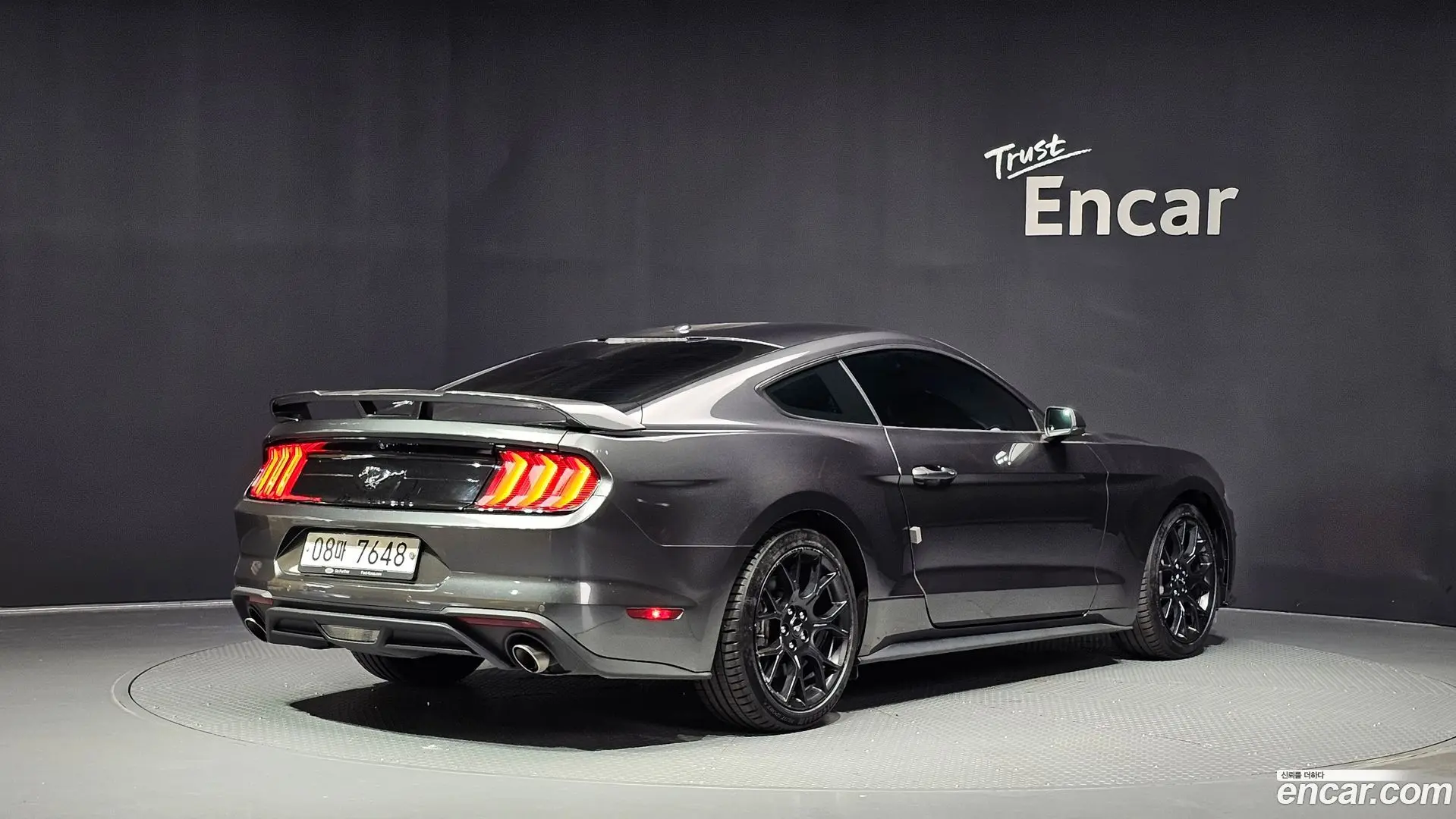 Ford Mustang Coupe
