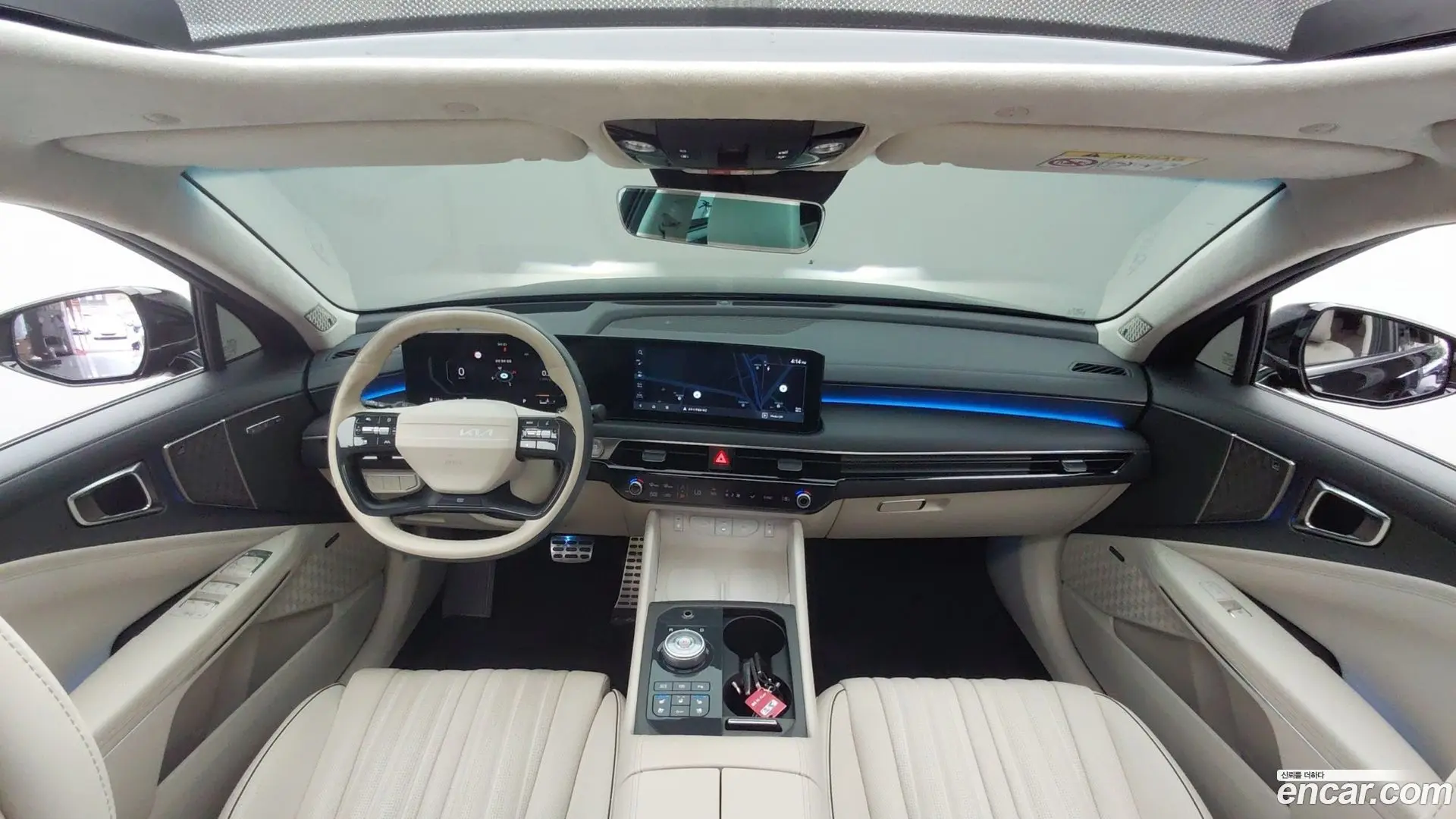 Kia K8 2.5 Gasoline 2WD