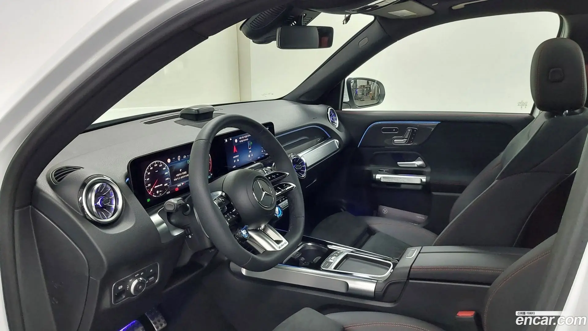 Mercedes-Benz GLB-Class AMG GLB35 4MATIC 2023