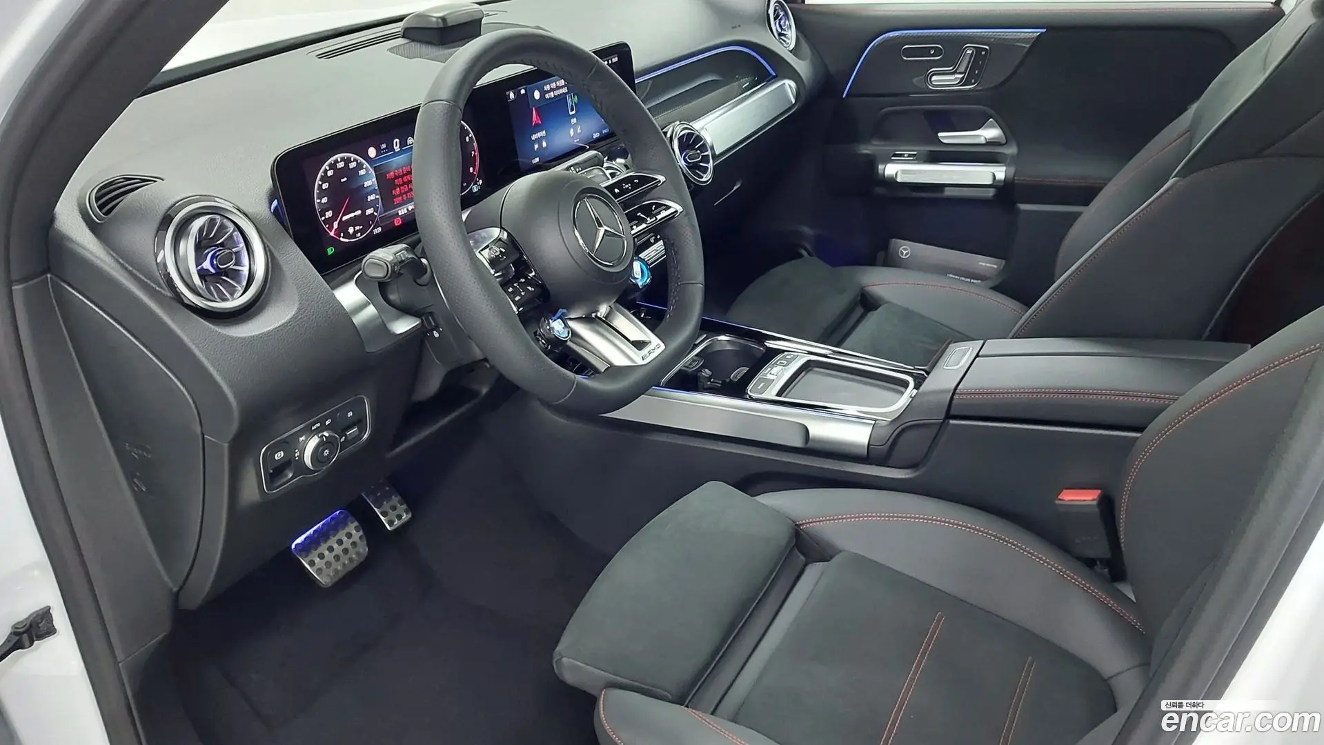 Mercedes-Benz GLB-Class AMG GLB35 4MATIC 2023