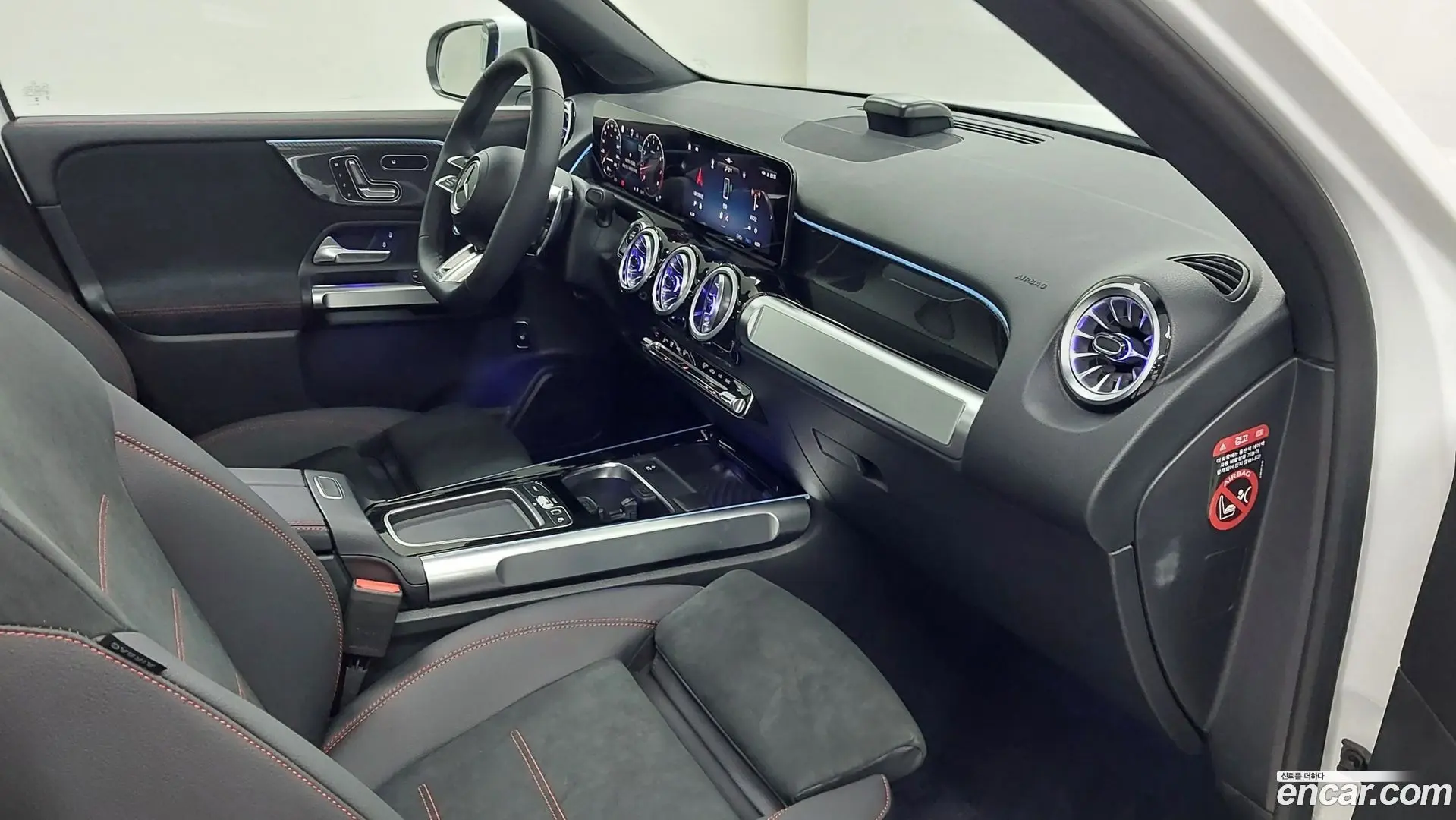 Mercedes-Benz GLB-Class AMG GLB35 4MATIC 2023