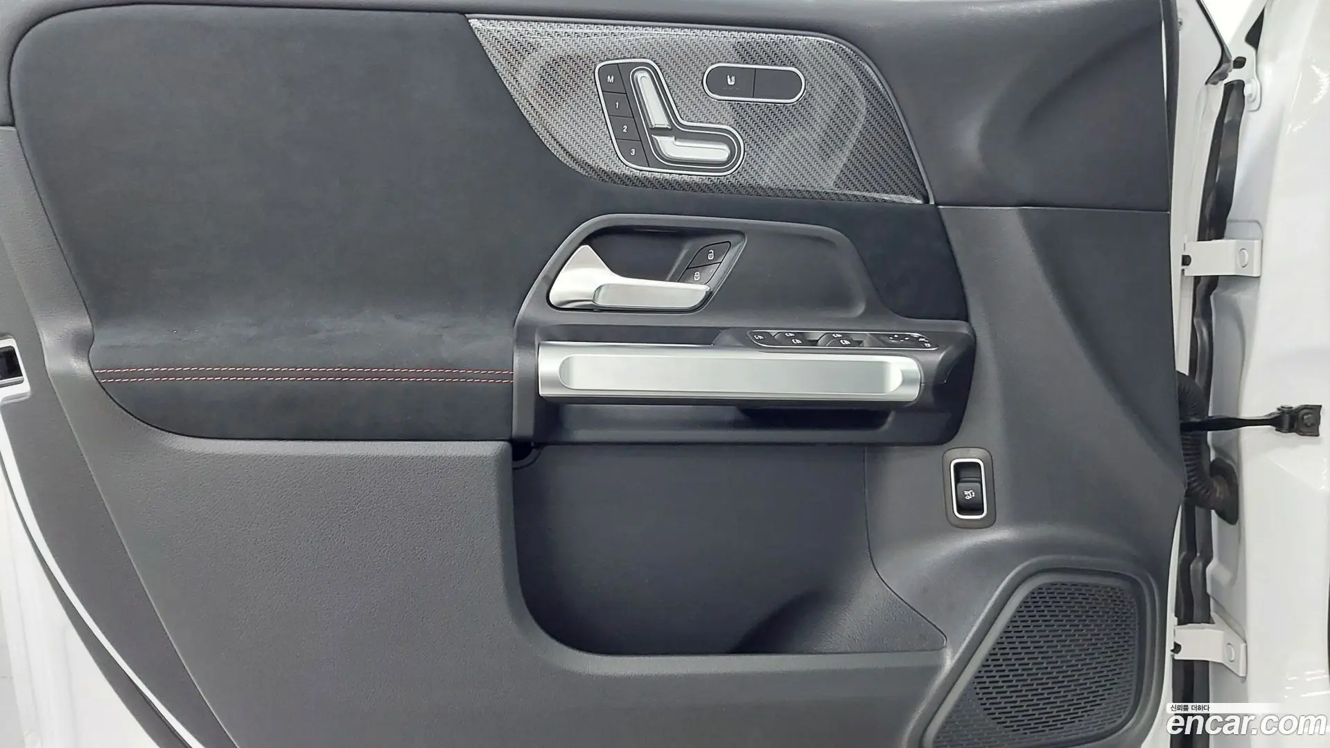 Mercedes-Benz GLB-Class AMG GLB35 4MATIC 2023