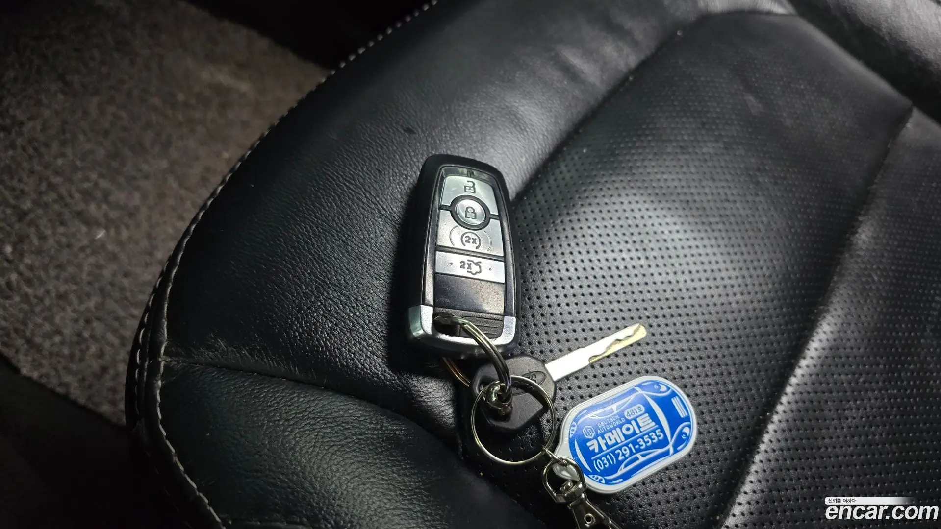 Ford Explorer 2.3 Limited 4WD