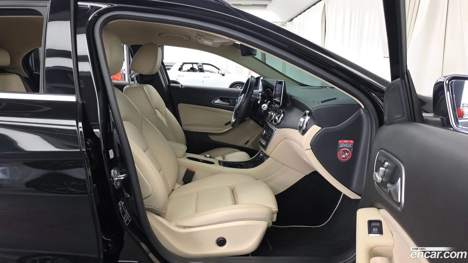 Mercedes-Benz GLA-Class GLA220 2017