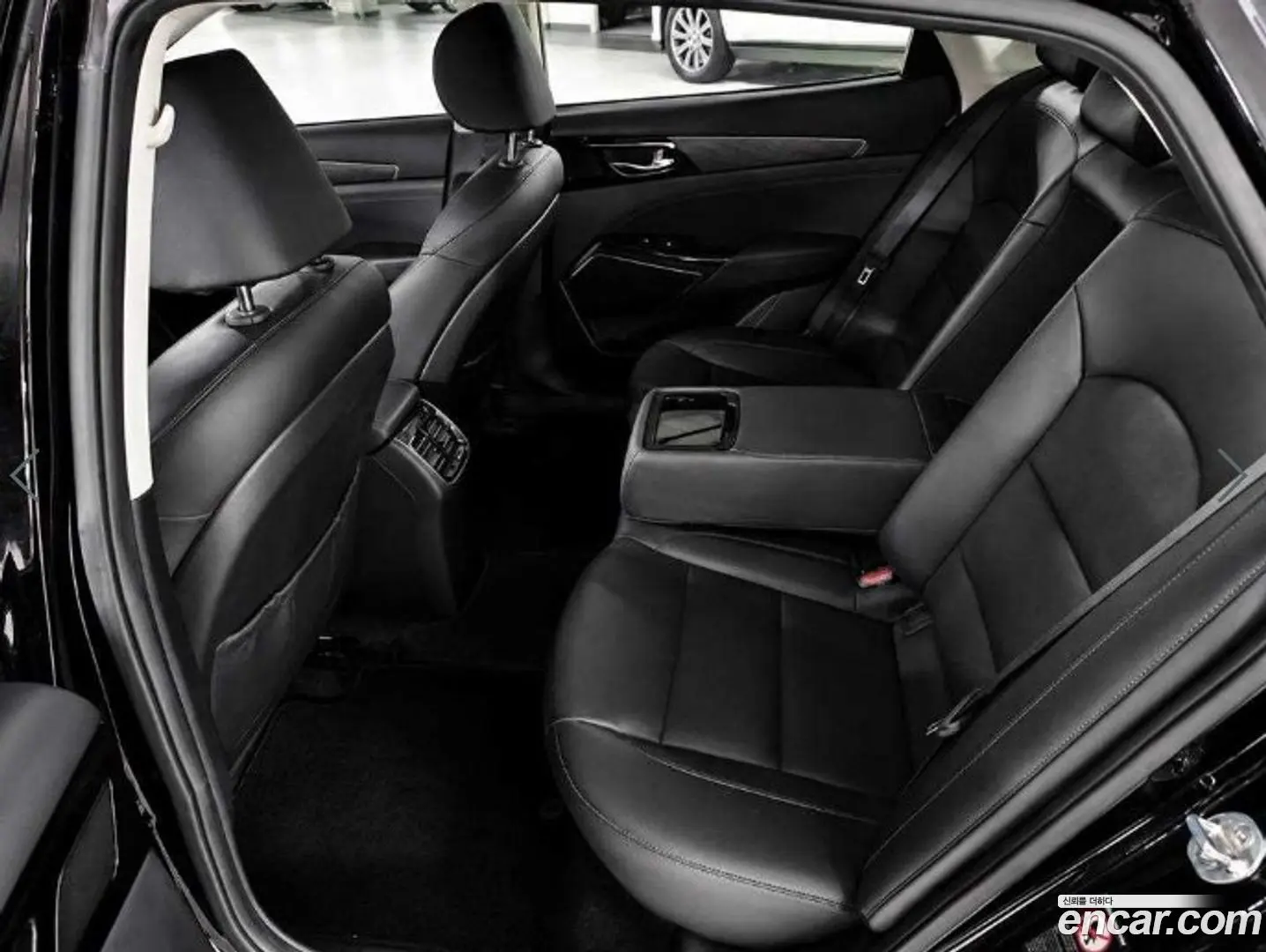 Kia K7 3.0 LPI Trendy(Rented Car)