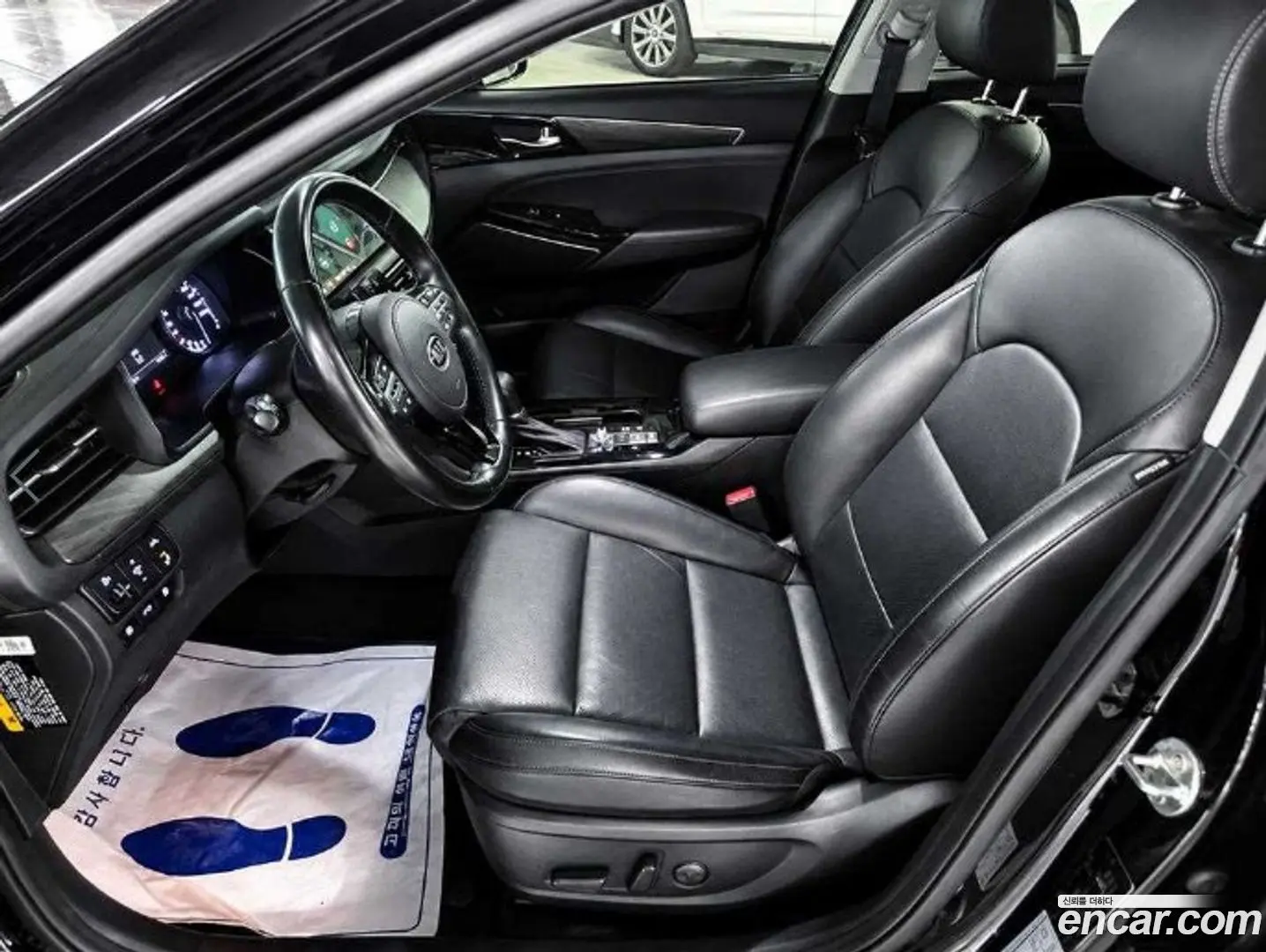 Kia K7 3.0 LPI Trendy(Rented Car)