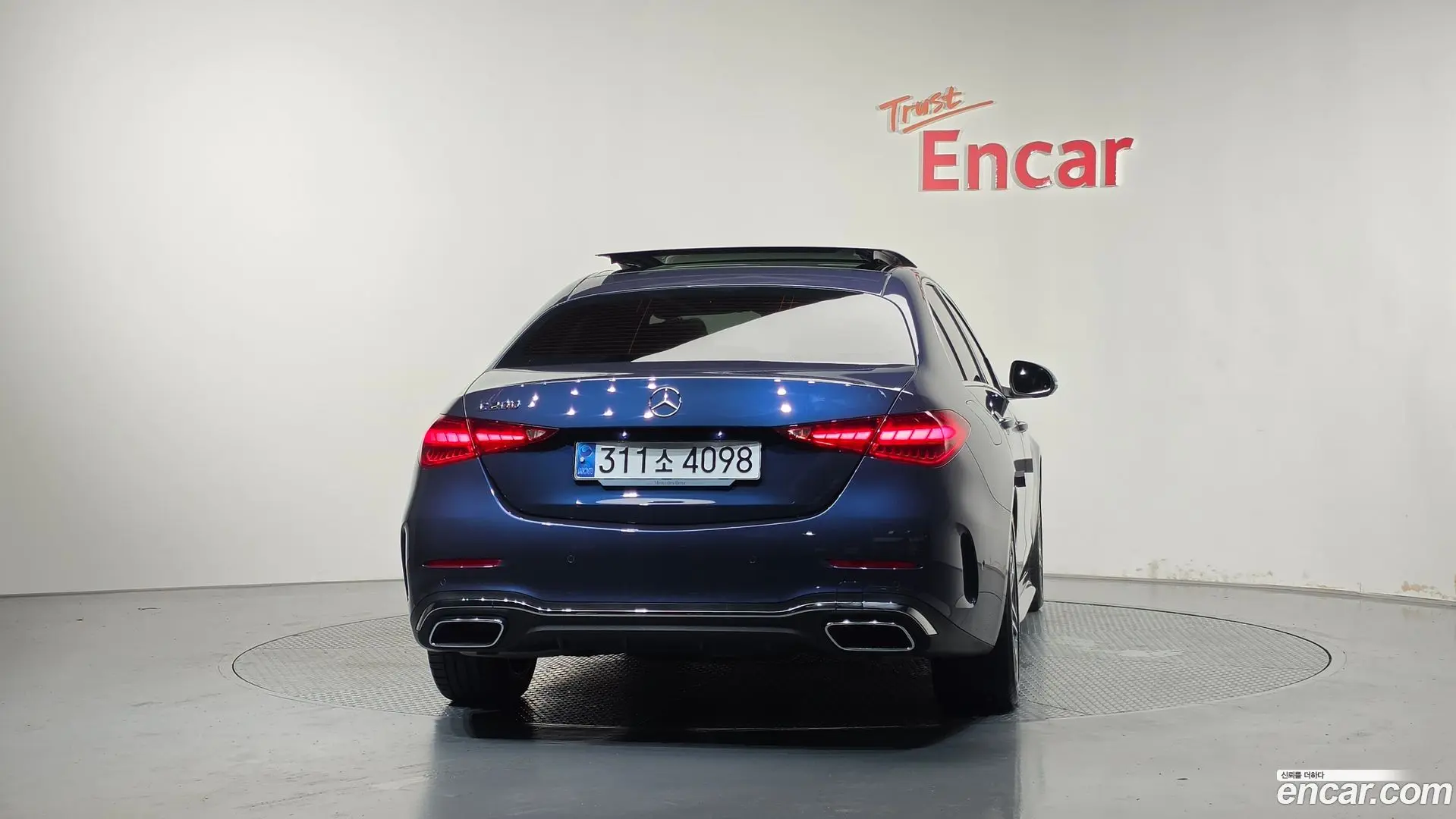 Mercedes-Benz C-Class C200 AMG Line
