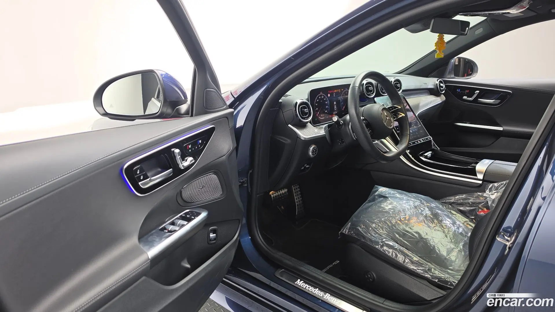 Mercedes-Benz C-Class C200 AMG Line