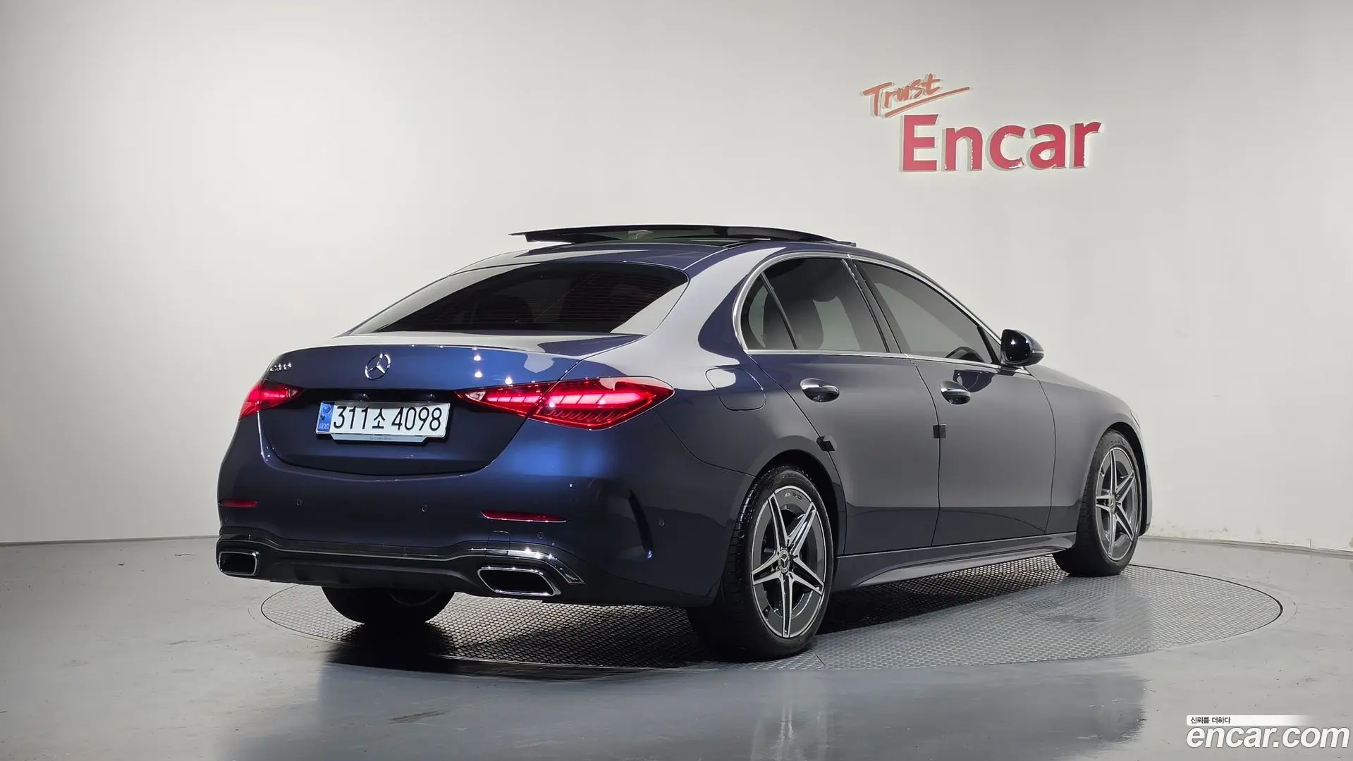 Mercedes-Benz C-Class C200 AMG Line