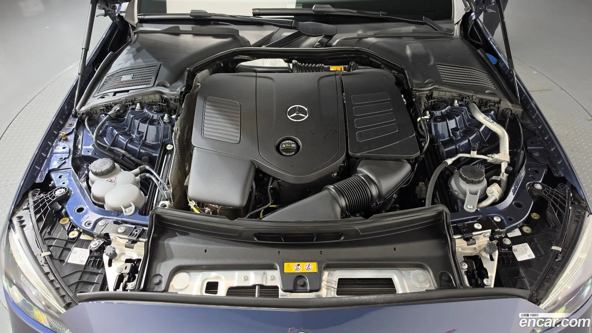 Mercedes-Benz C-Class C200 AMG Line