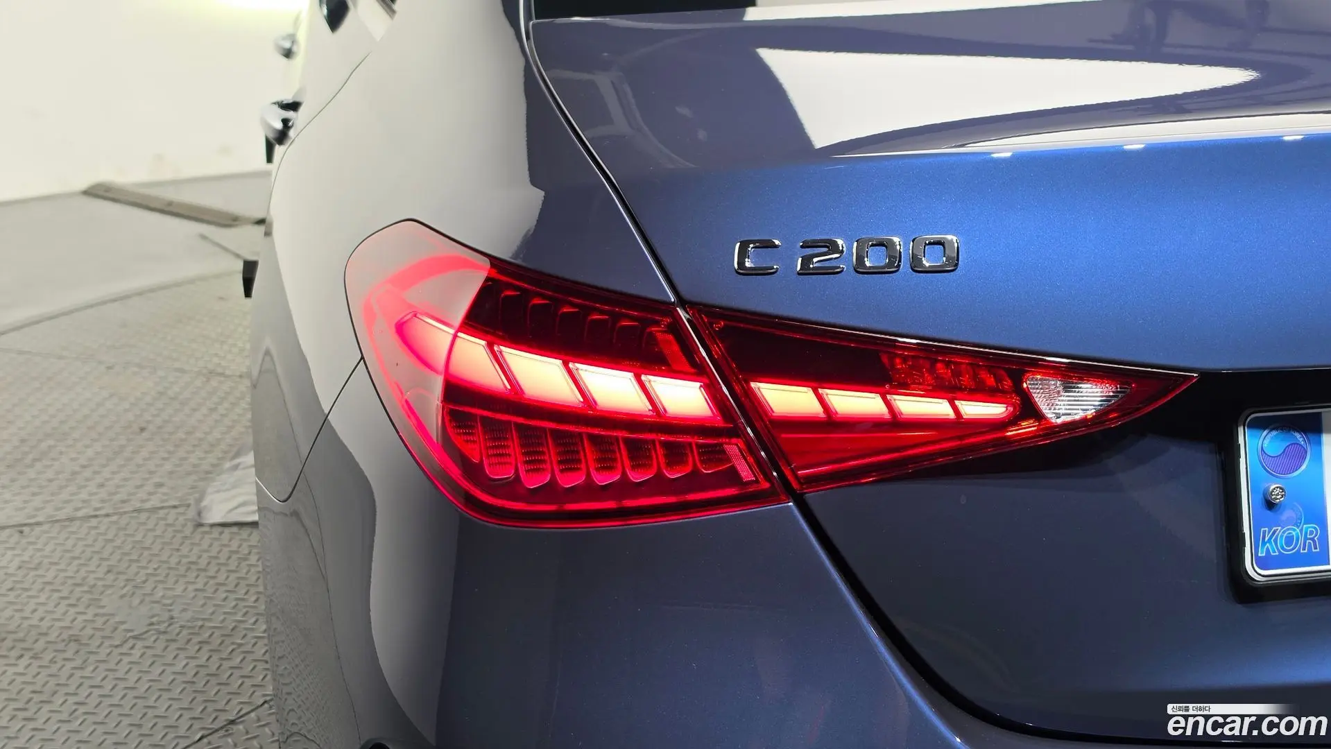 Mercedes-Benz C-Class C200 AMG Line