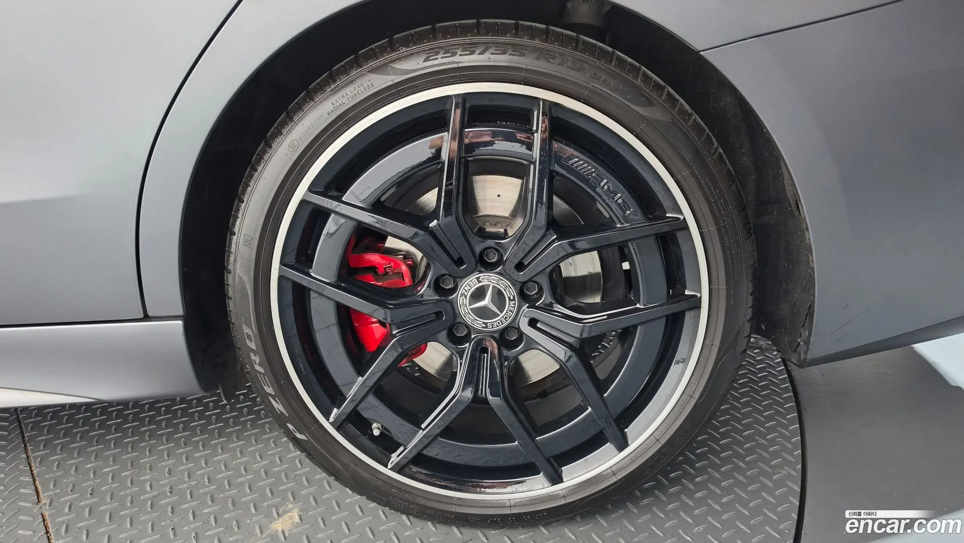 Mercedes-Benz C-Class C300 4MATIC AMG Line