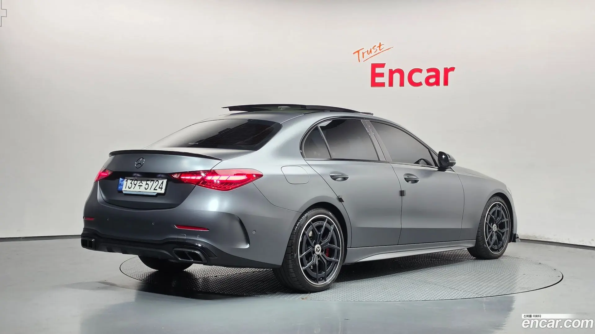 Mercedes-Benz C-Class C300 4MATIC AMG Line