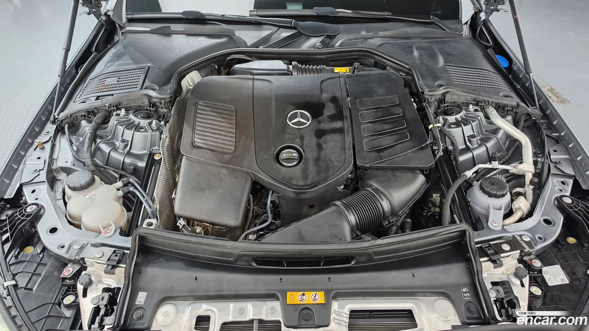 Mercedes-Benz C-Class C300 4MATIC AMG Line
