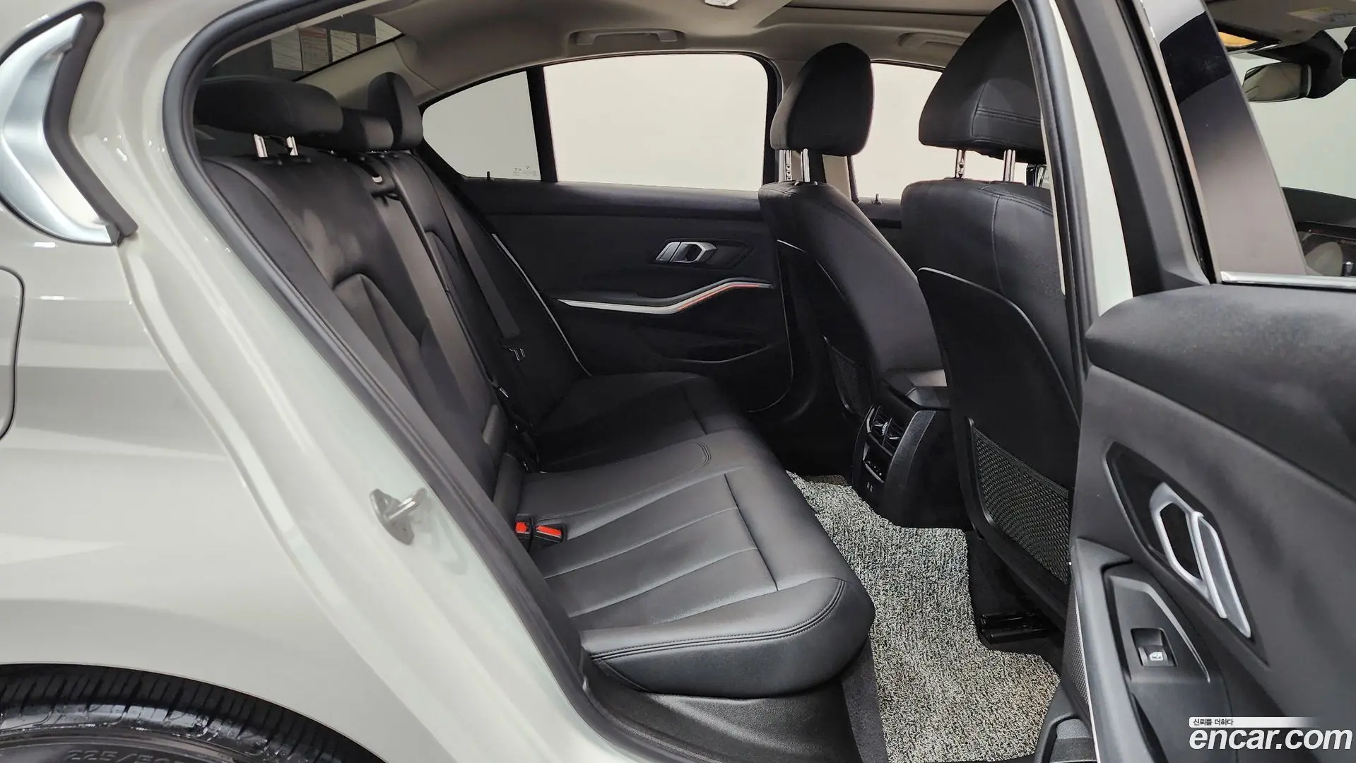 BMW 3-Series 320i 2018