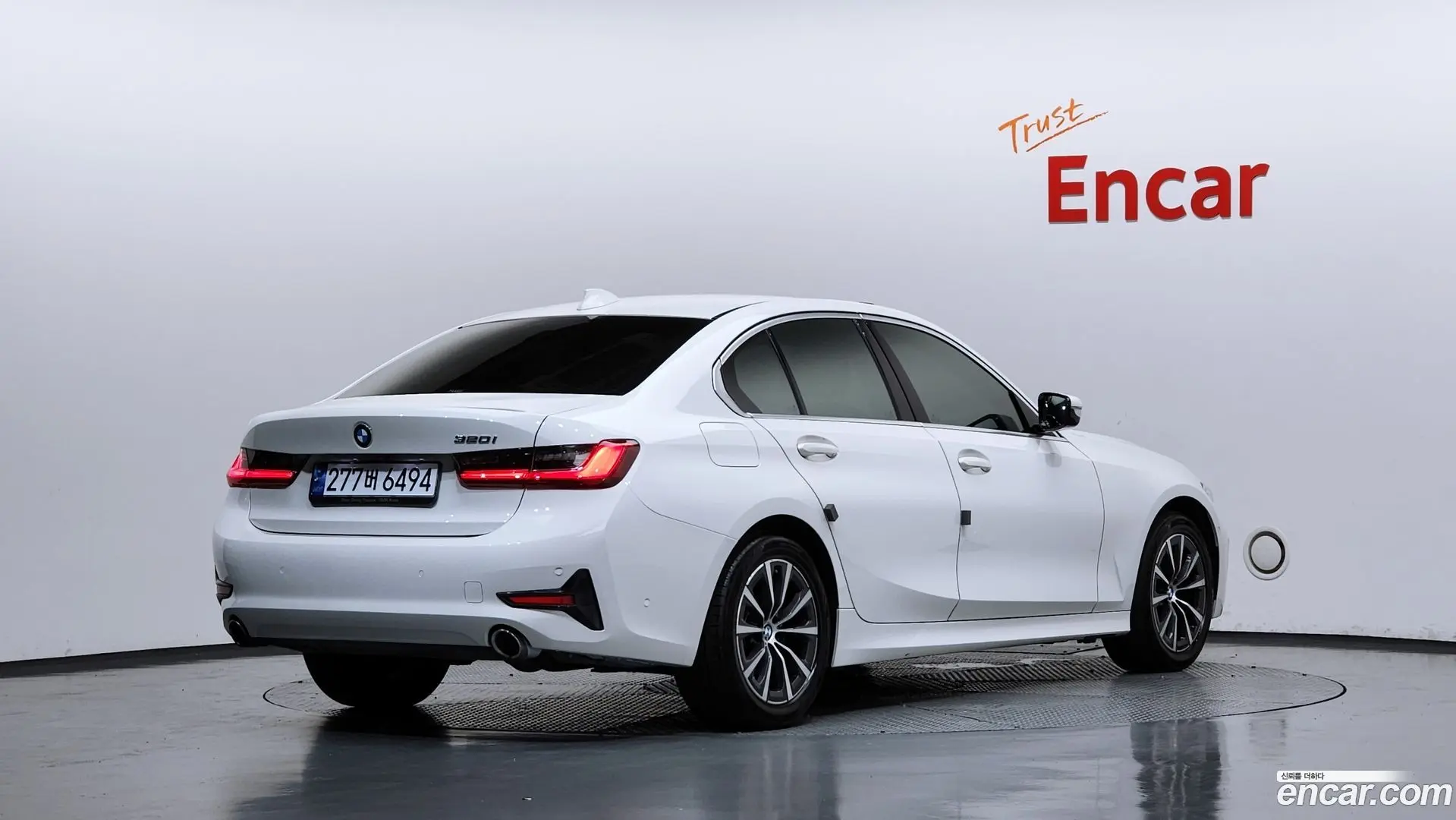 BMW 3-Series 320i 2018