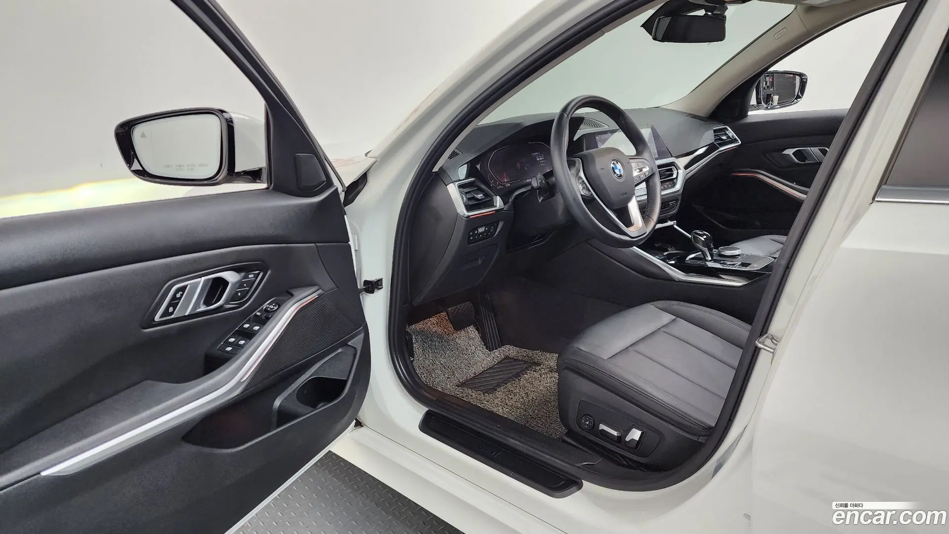 BMW 3-Series 320i 2018